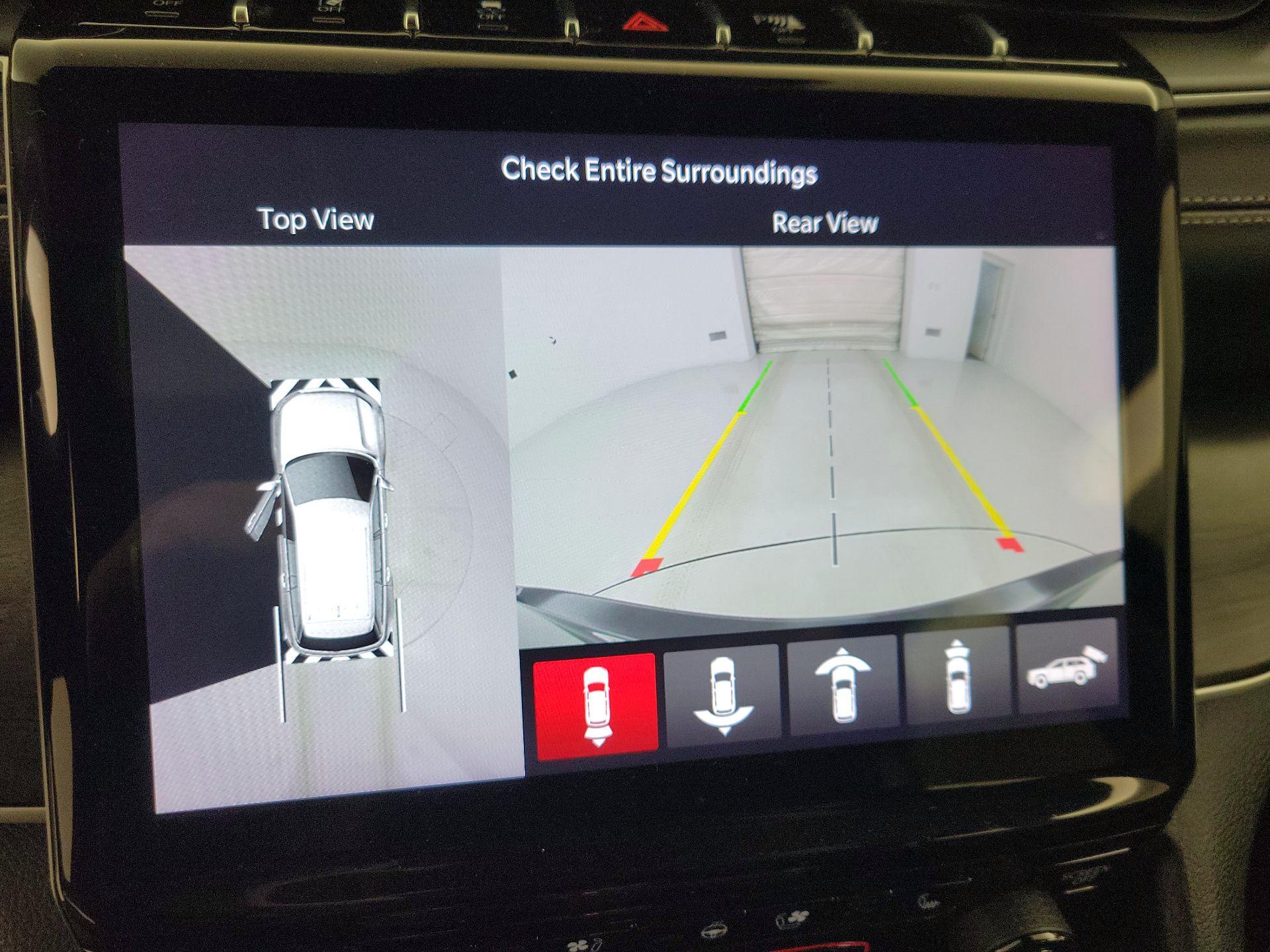 Thumbnail: 2023 Jeep Grand Cherokee - 15