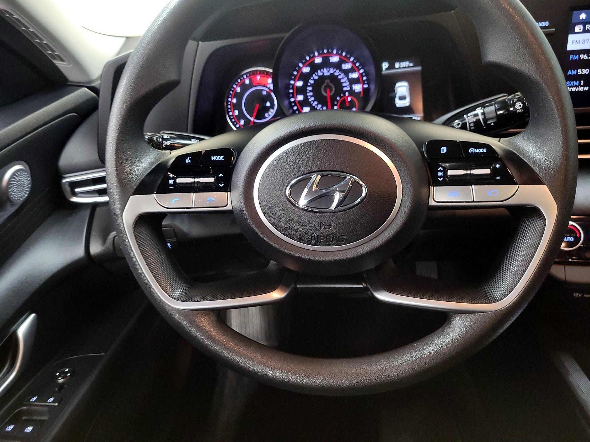 Thumbnail: 2023 Hyundai Elantra - 10