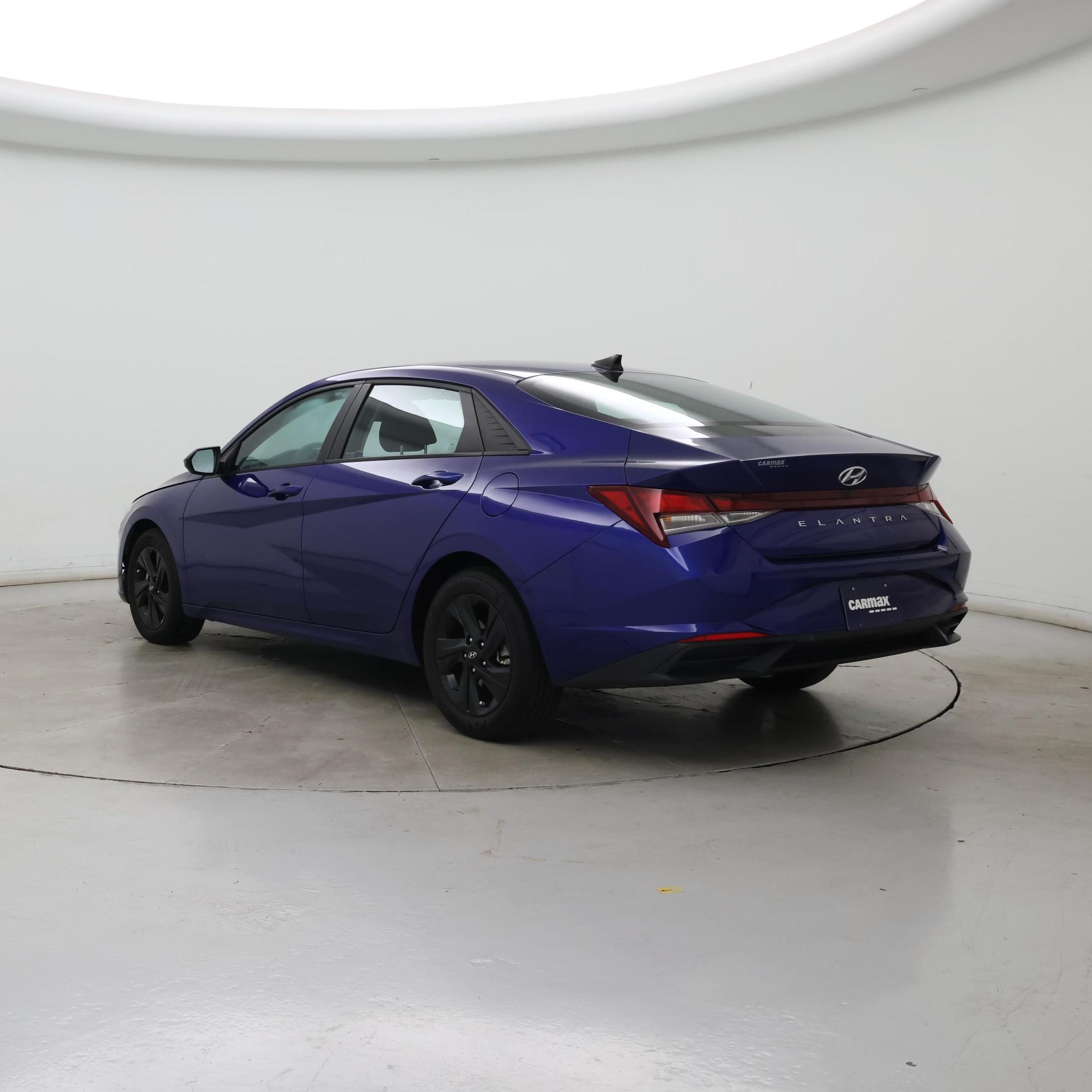 Thumbnail: 2023 Hyundai Elantra - 2