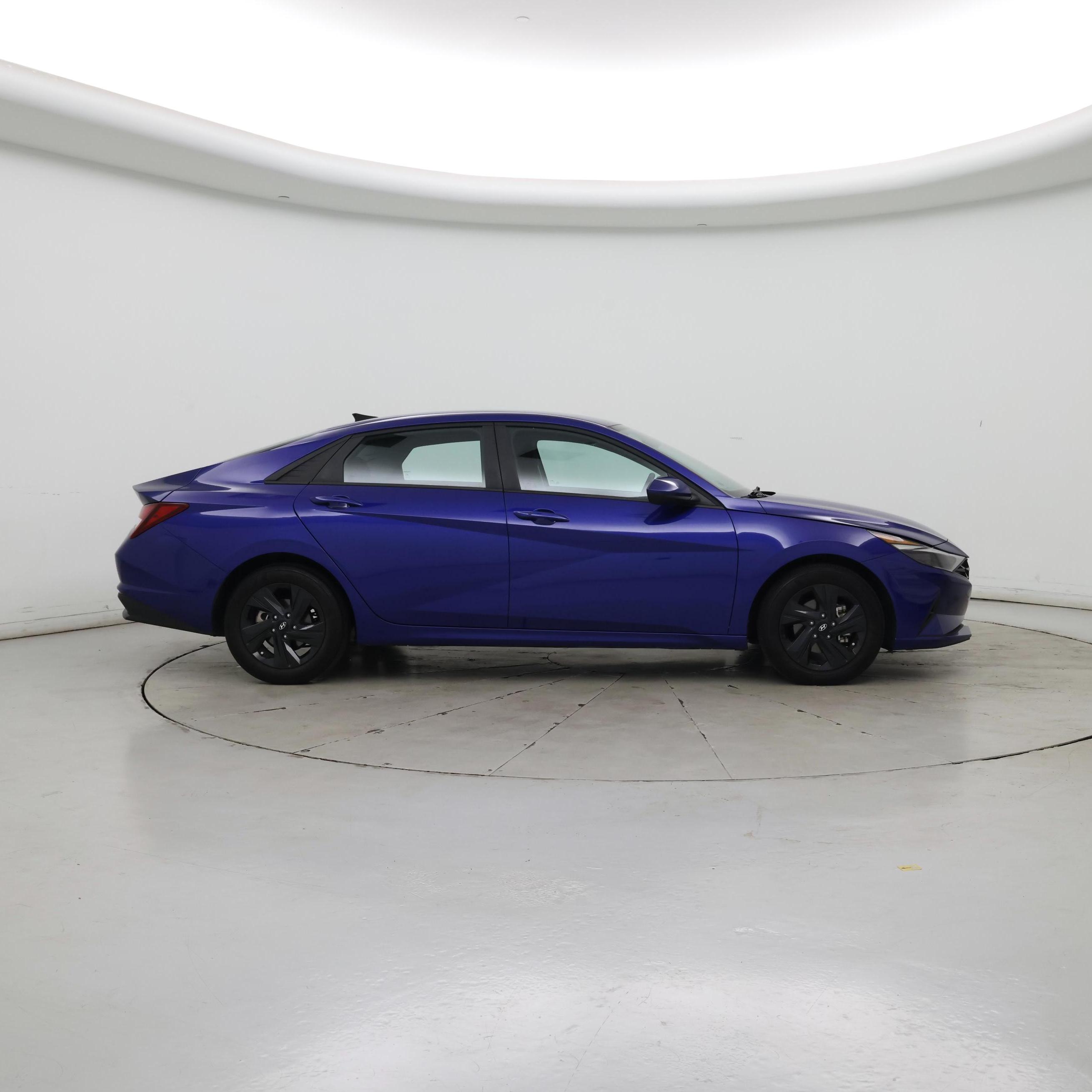 Thumbnail: 2023 Hyundai Elantra - 7