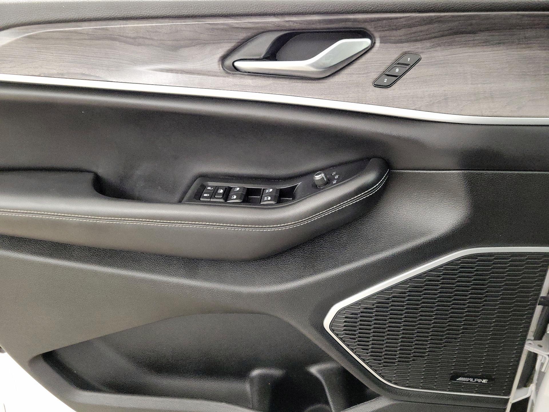 Thumbnail: 2023 Jeep Grand Cherokee - 12