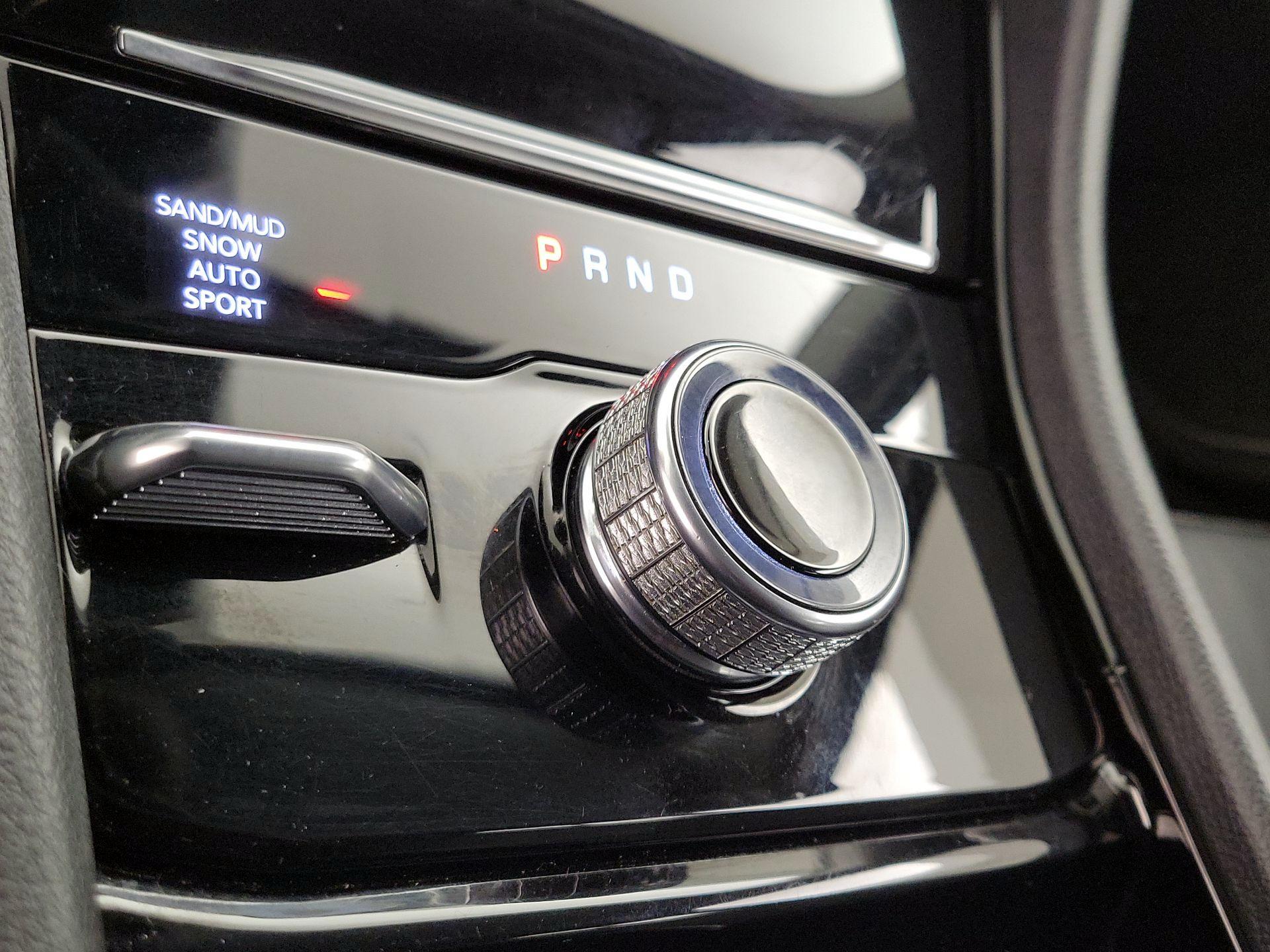 Thumbnail: 2023 Jeep Grand Cherokee - 18