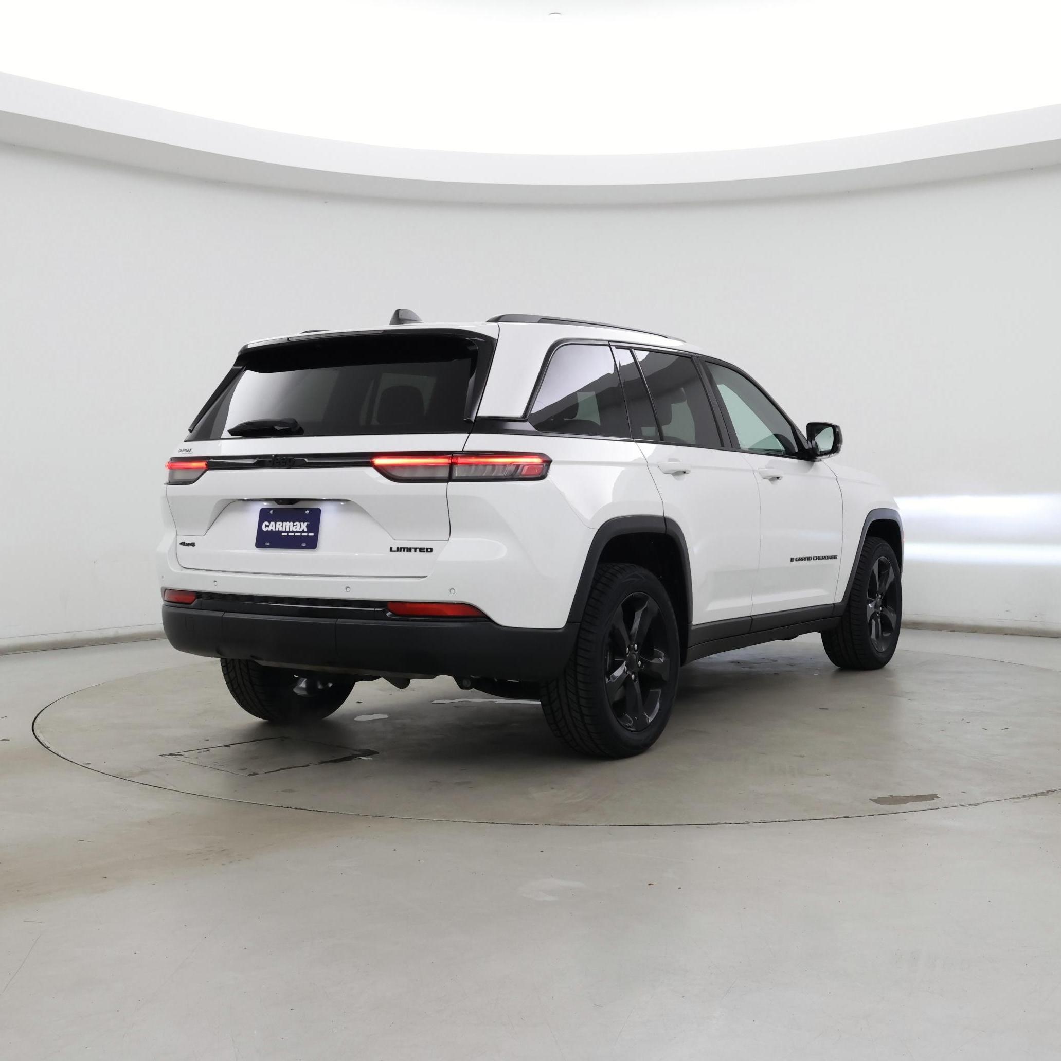 Thumbnail: 2023 Jeep Grand Cherokee - 8