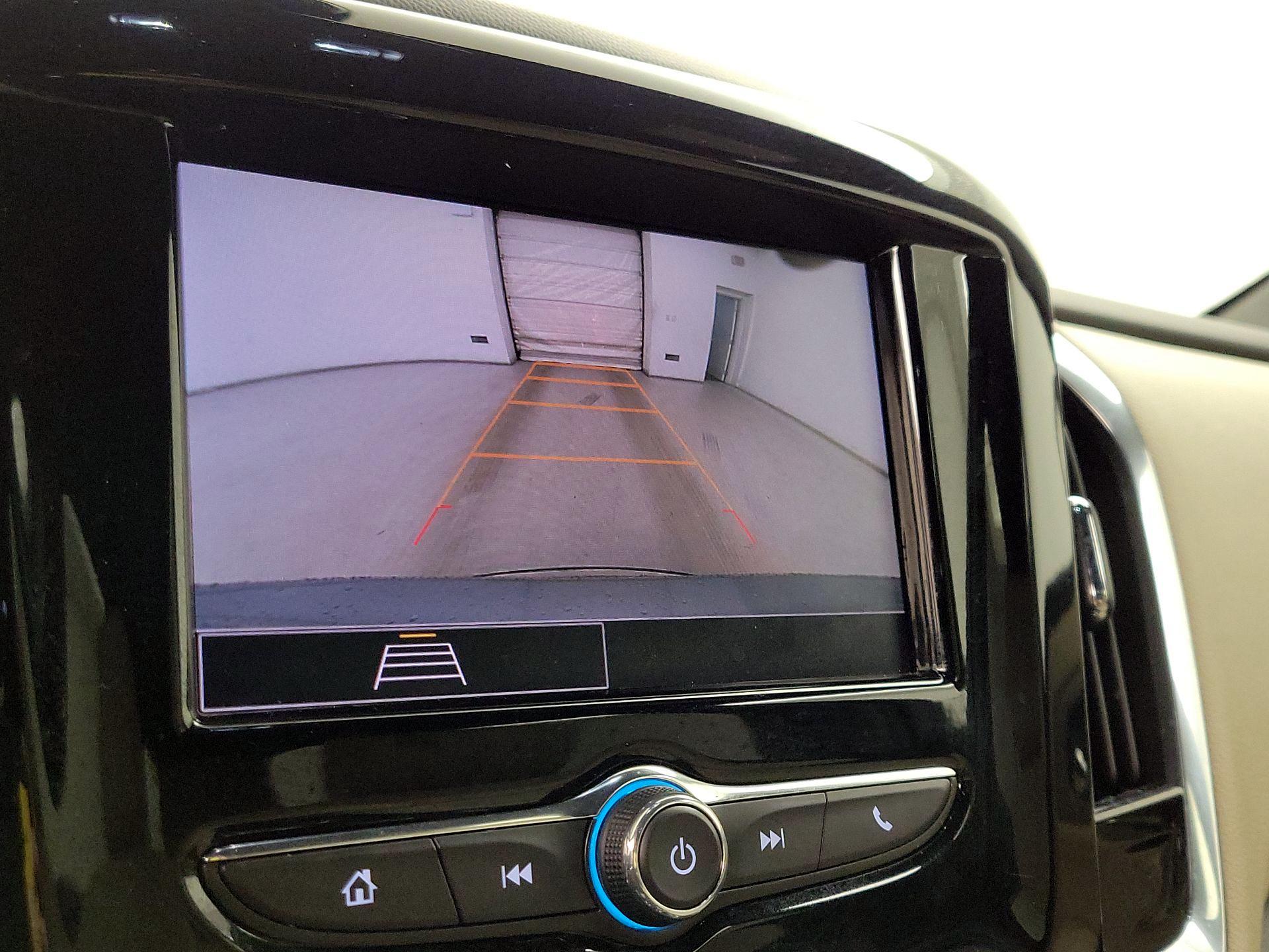 Thumbnail: 2023 Chevrolet Traverse - 14