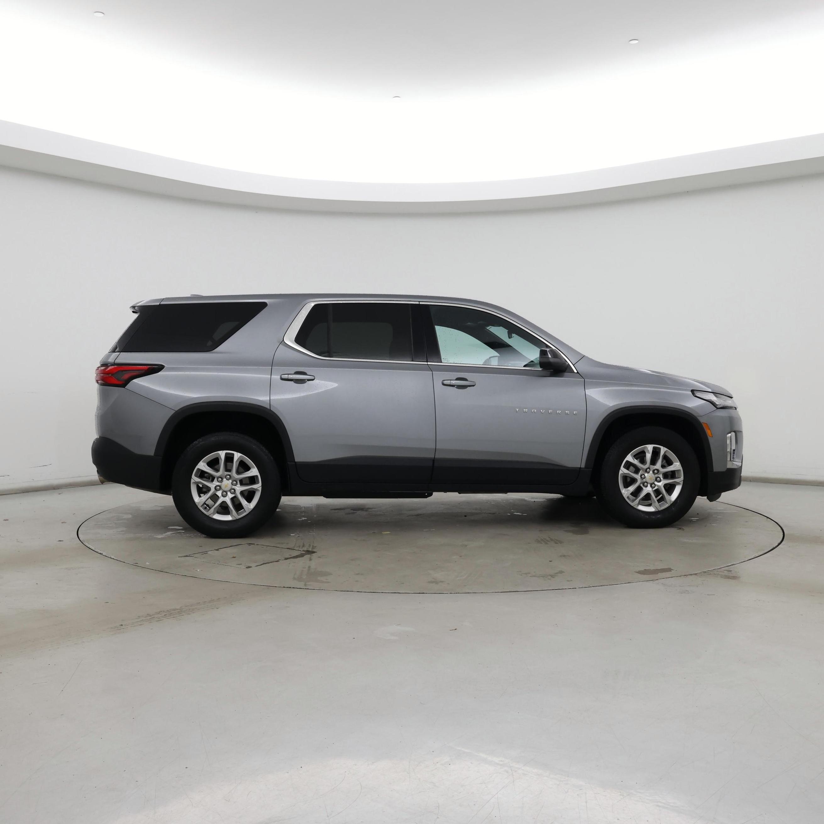 Thumbnail: 2023 Chevrolet Traverse - 7