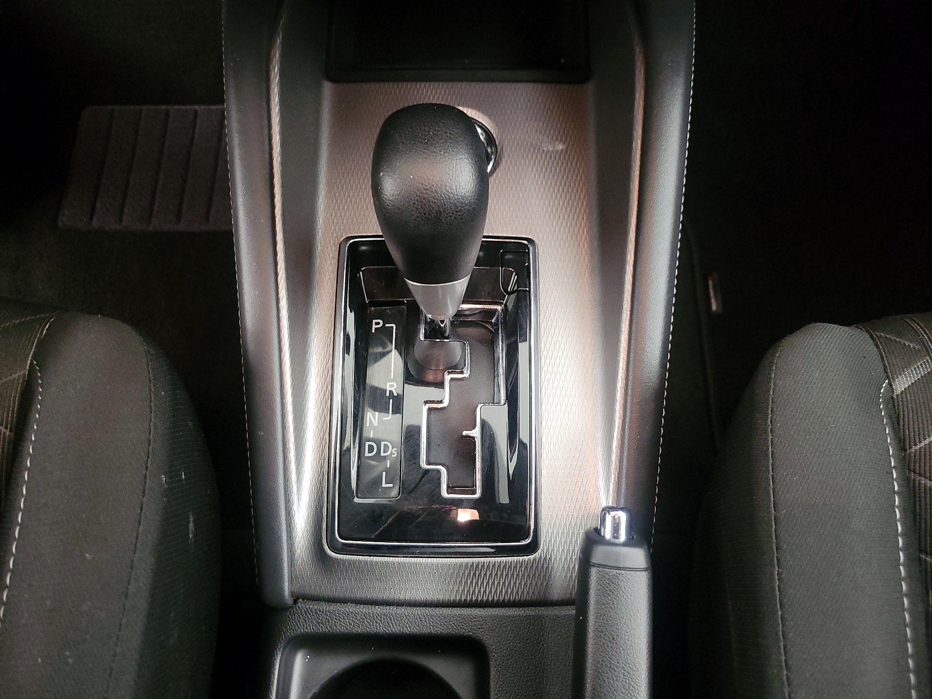 Thumbnail: 2023 Mitsubishi Outlander Sport - 17