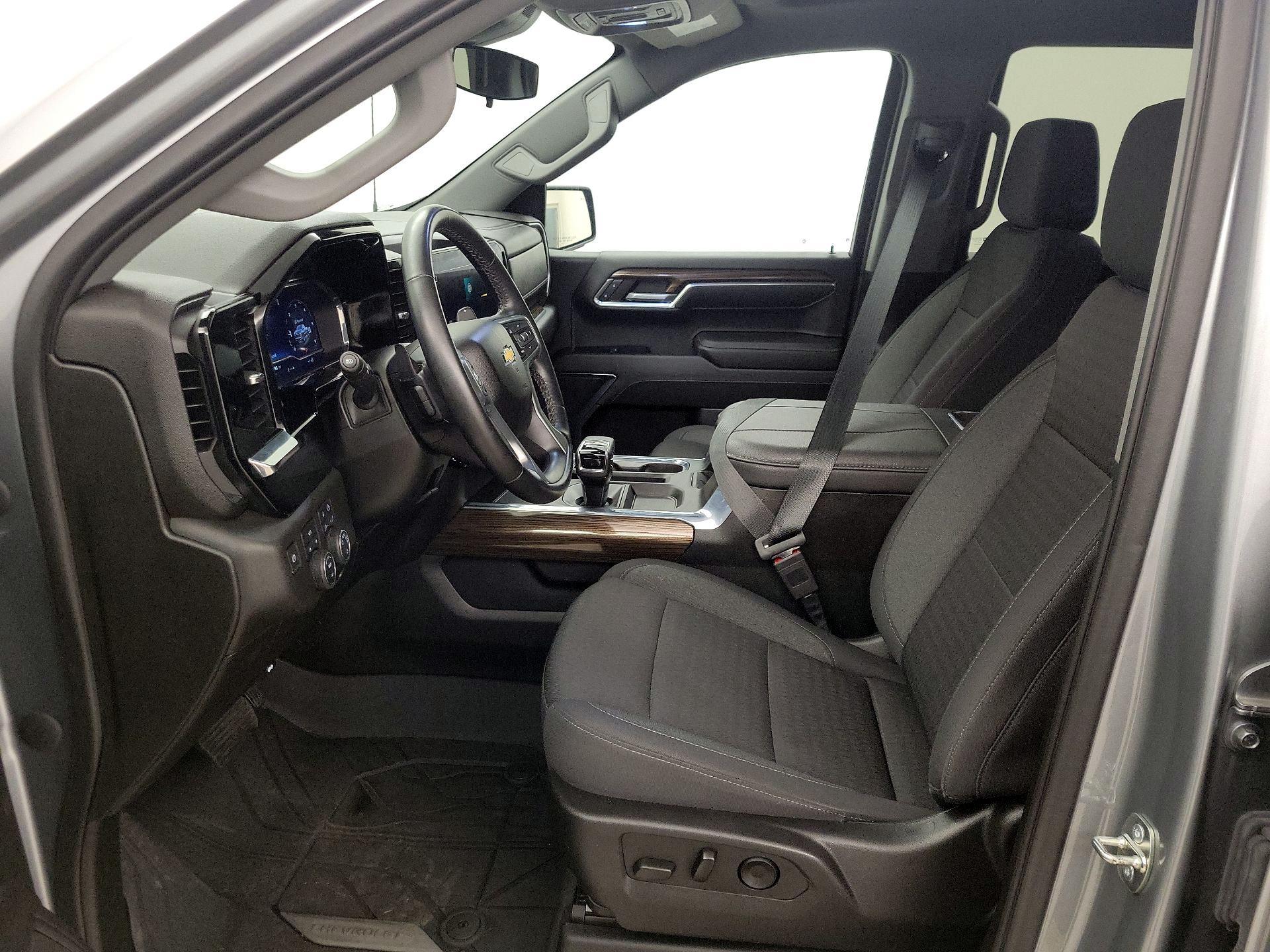 Thumbnail: 2023 Chevrolet Silverado 1500 - 11