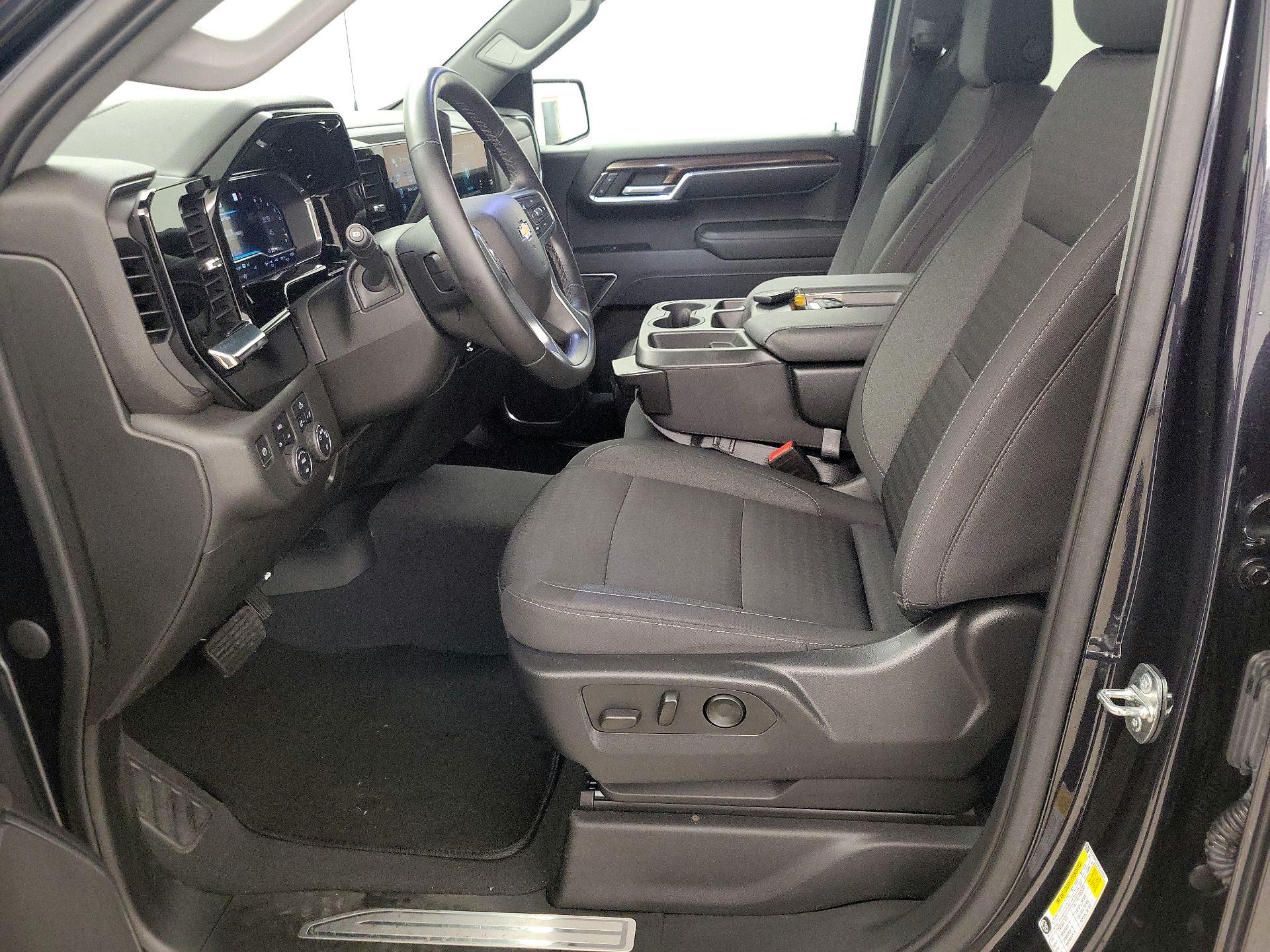 Thumbnail: 2023 Chevrolet Silverado 1500 - 11