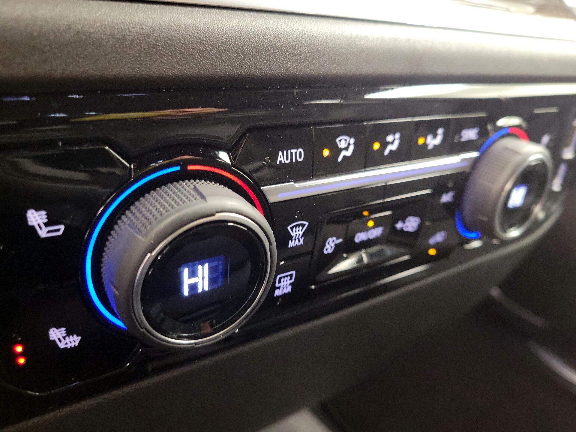 Thumbnail: 2023 Chevrolet Silverado 1500 - 16