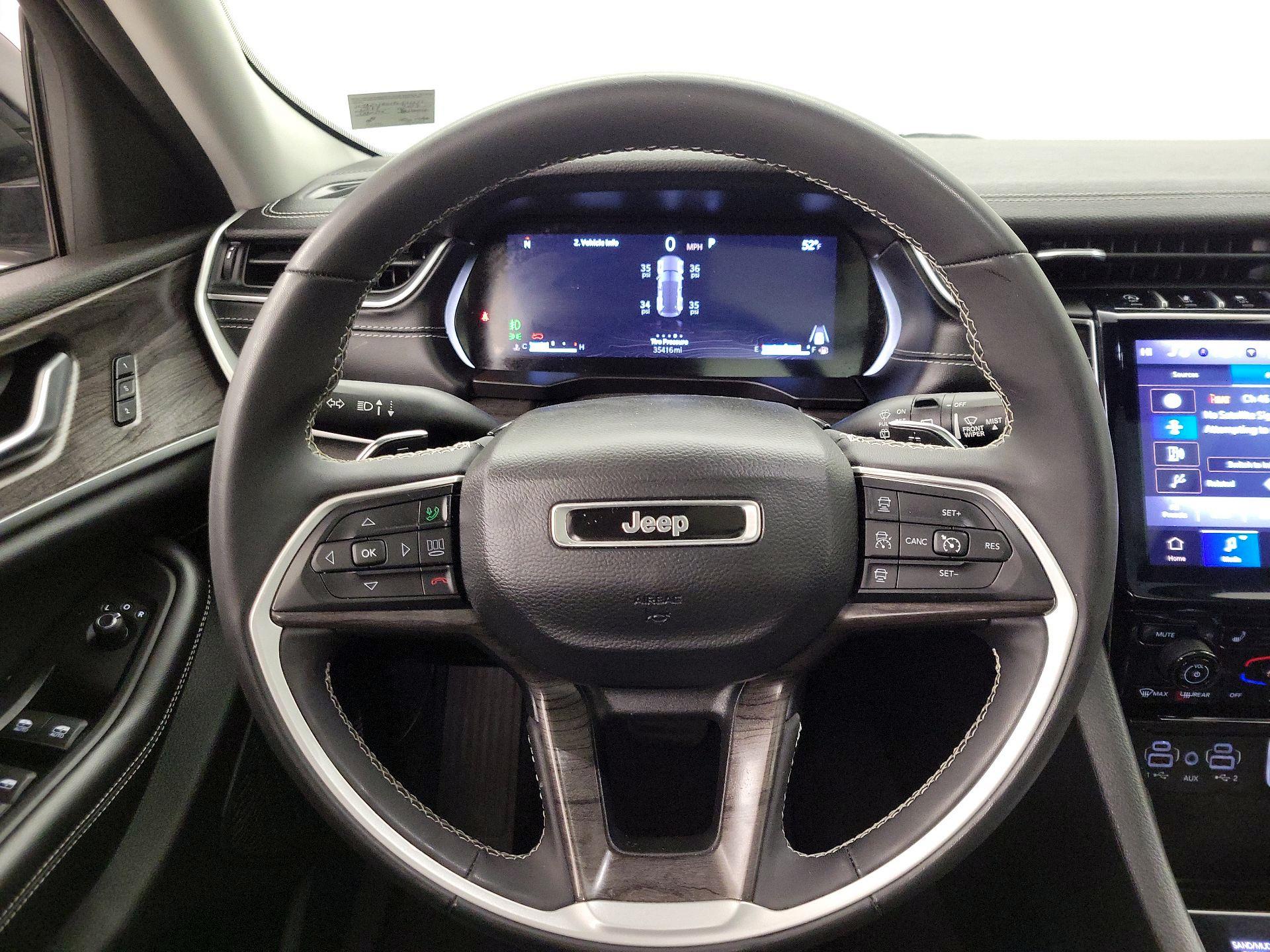 Thumbnail: 2023 Jeep Grand Cherokee - 10