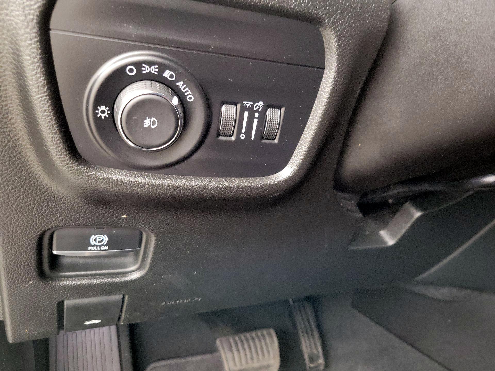 Thumbnail: 2023 Jeep Grand Cherokee - 13