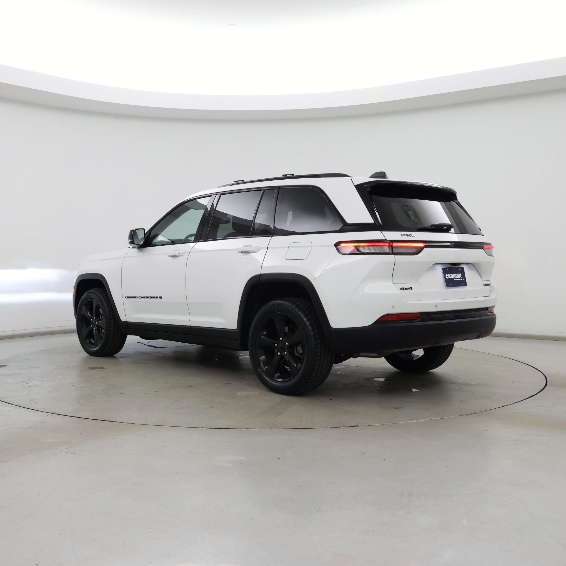 Thumbnail: 2023 Jeep Grand Cherokee - 2