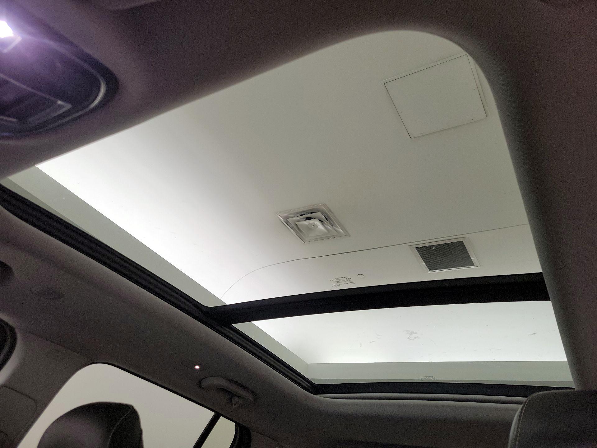 Thumbnail: 2023 Jeep Grand Cherokee - 20