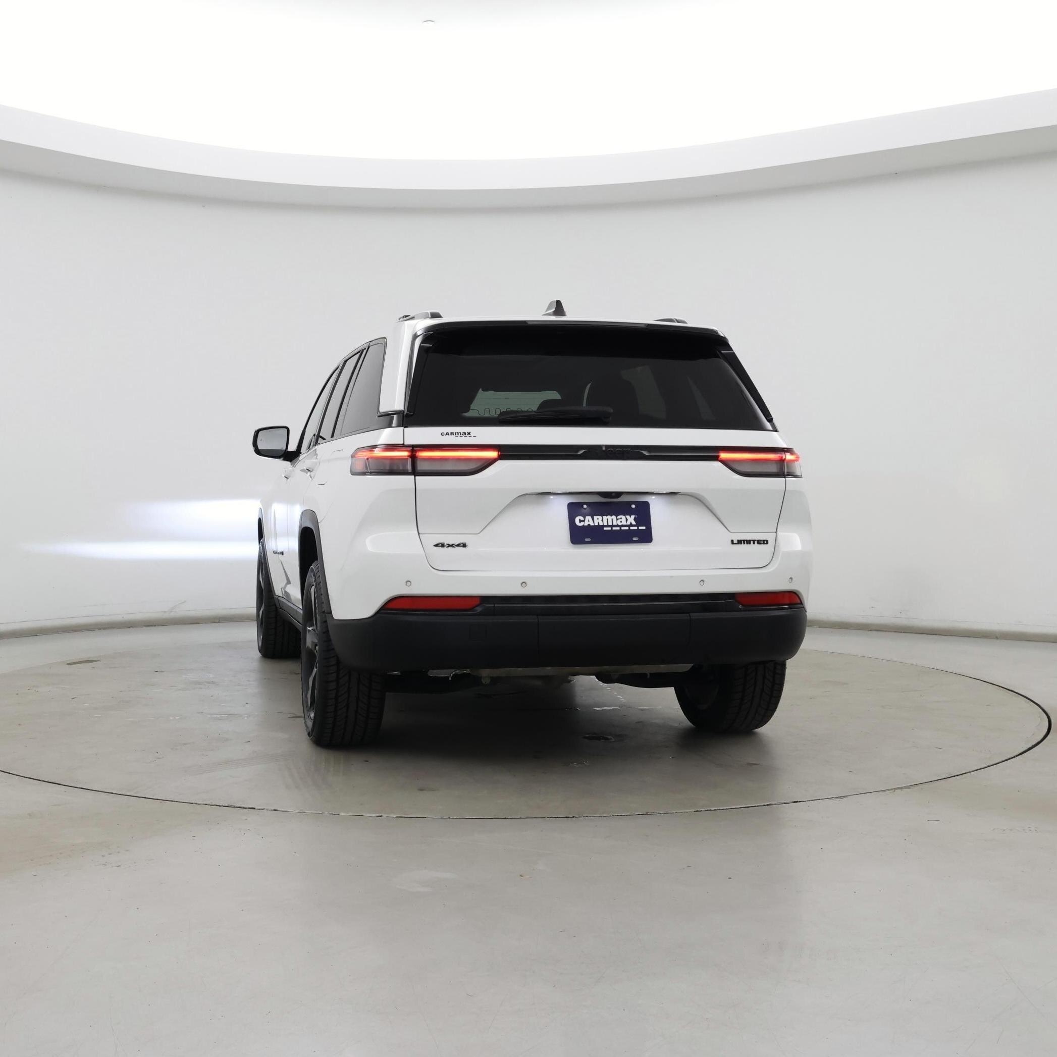 Thumbnail: 2023 Jeep Grand Cherokee - 6