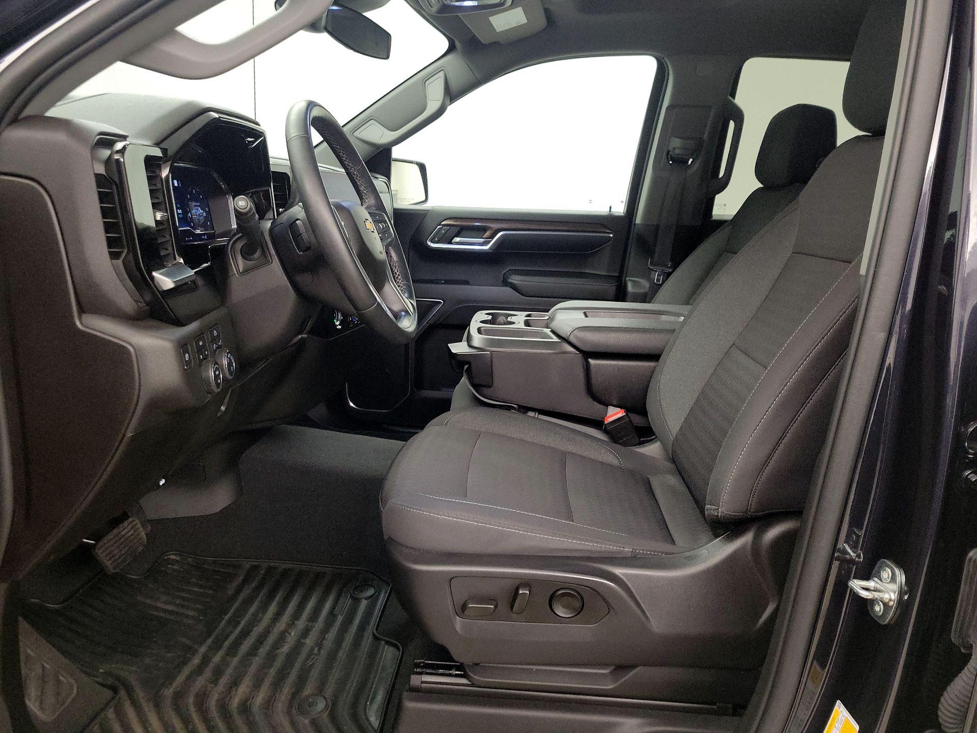 Thumbnail: 2023 Chevrolet Silverado 1500 - 11