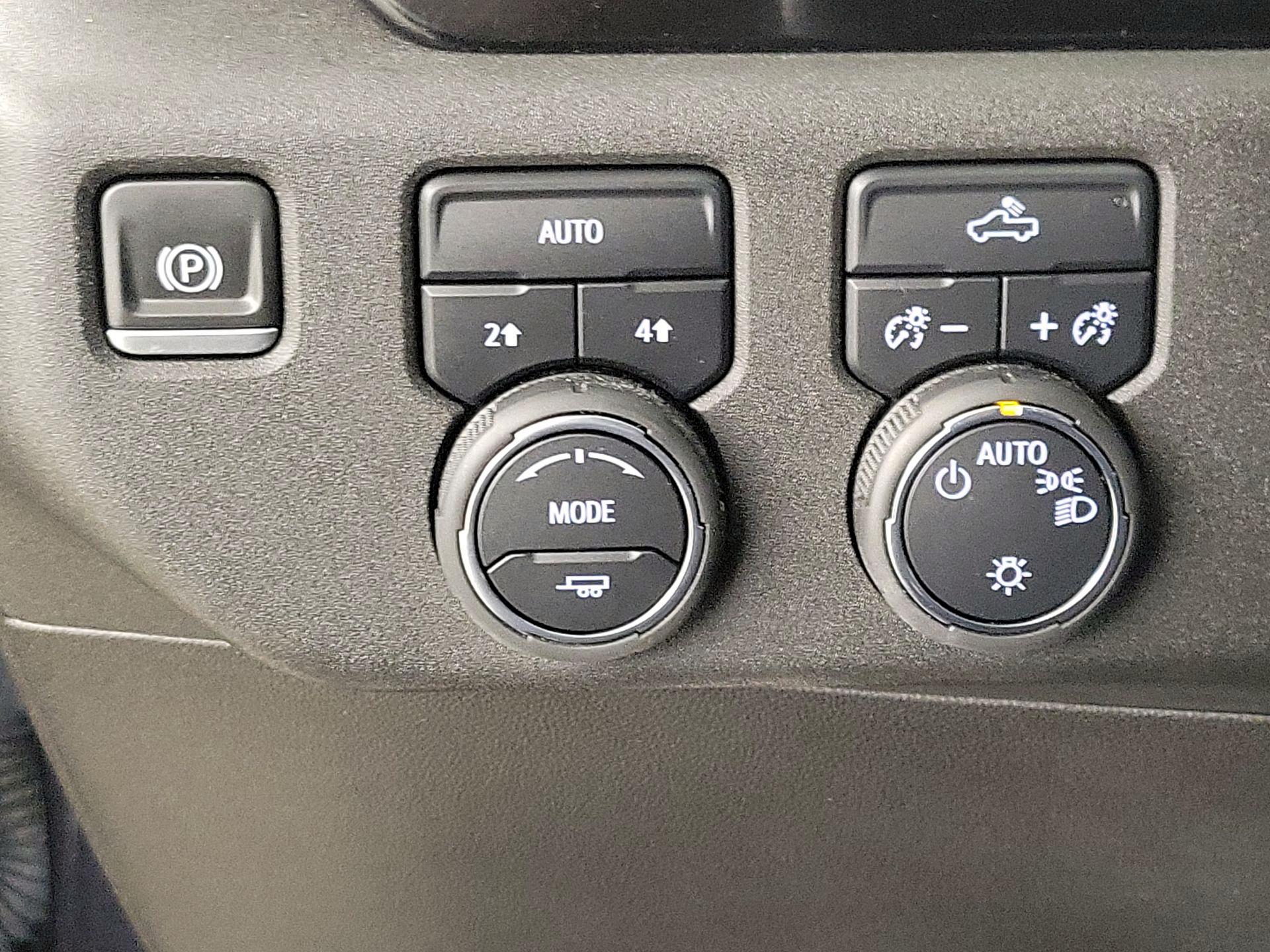 Thumbnail: 2023 Chevrolet Silverado 1500 - 13