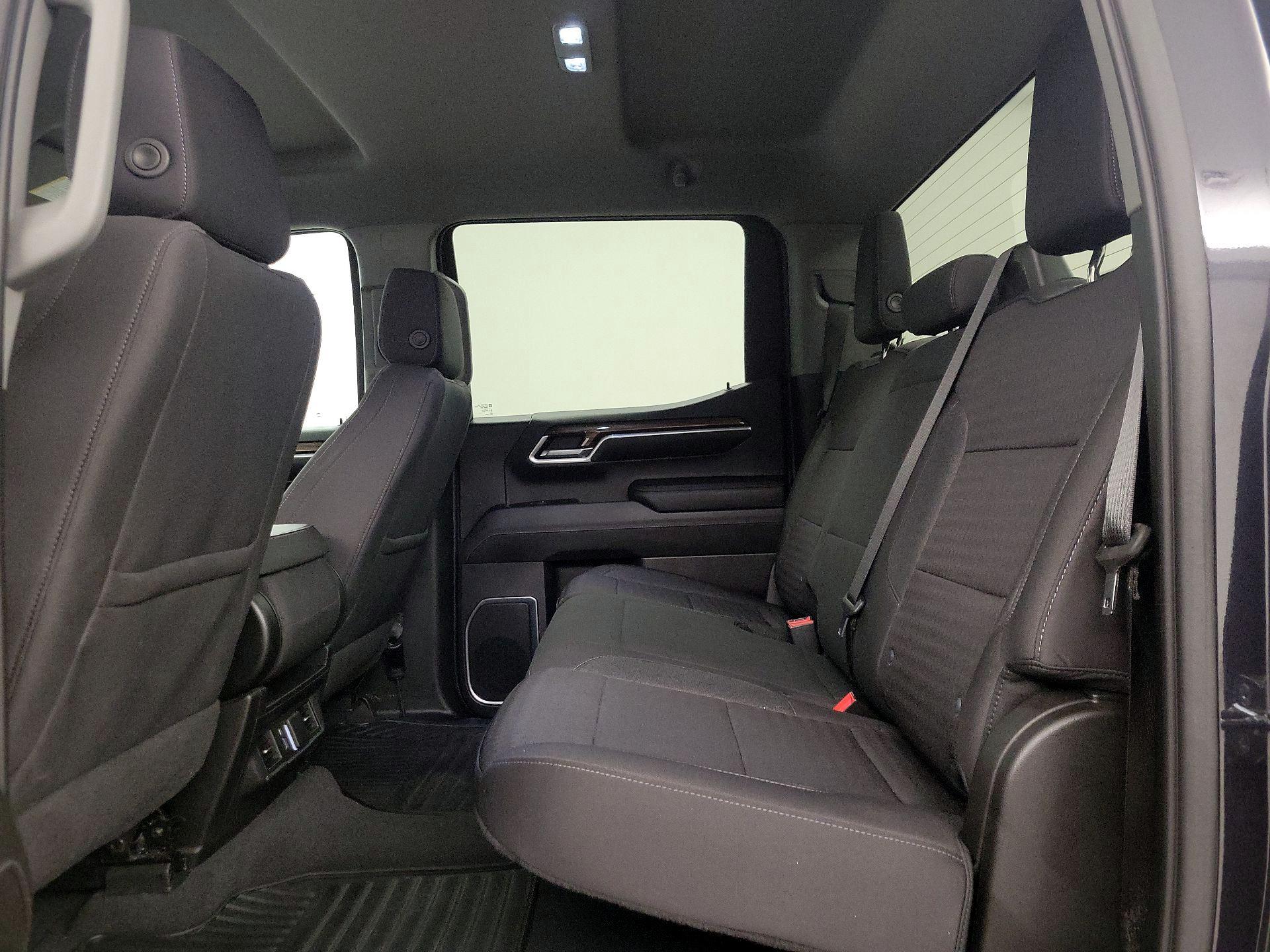 Thumbnail: 2023 Chevrolet Silverado 1500 - 19