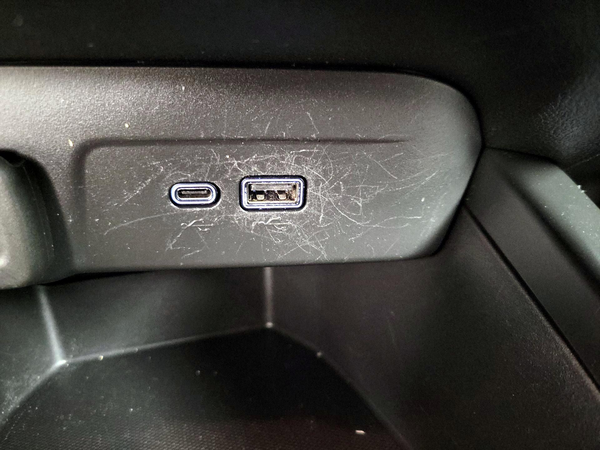 Thumbnail: 2024 Chevrolet Trax - 18