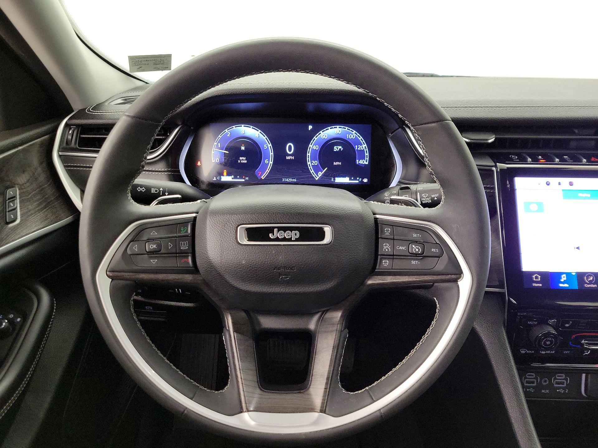 Thumbnail: 2023 Jeep Grand Cherokee - 10