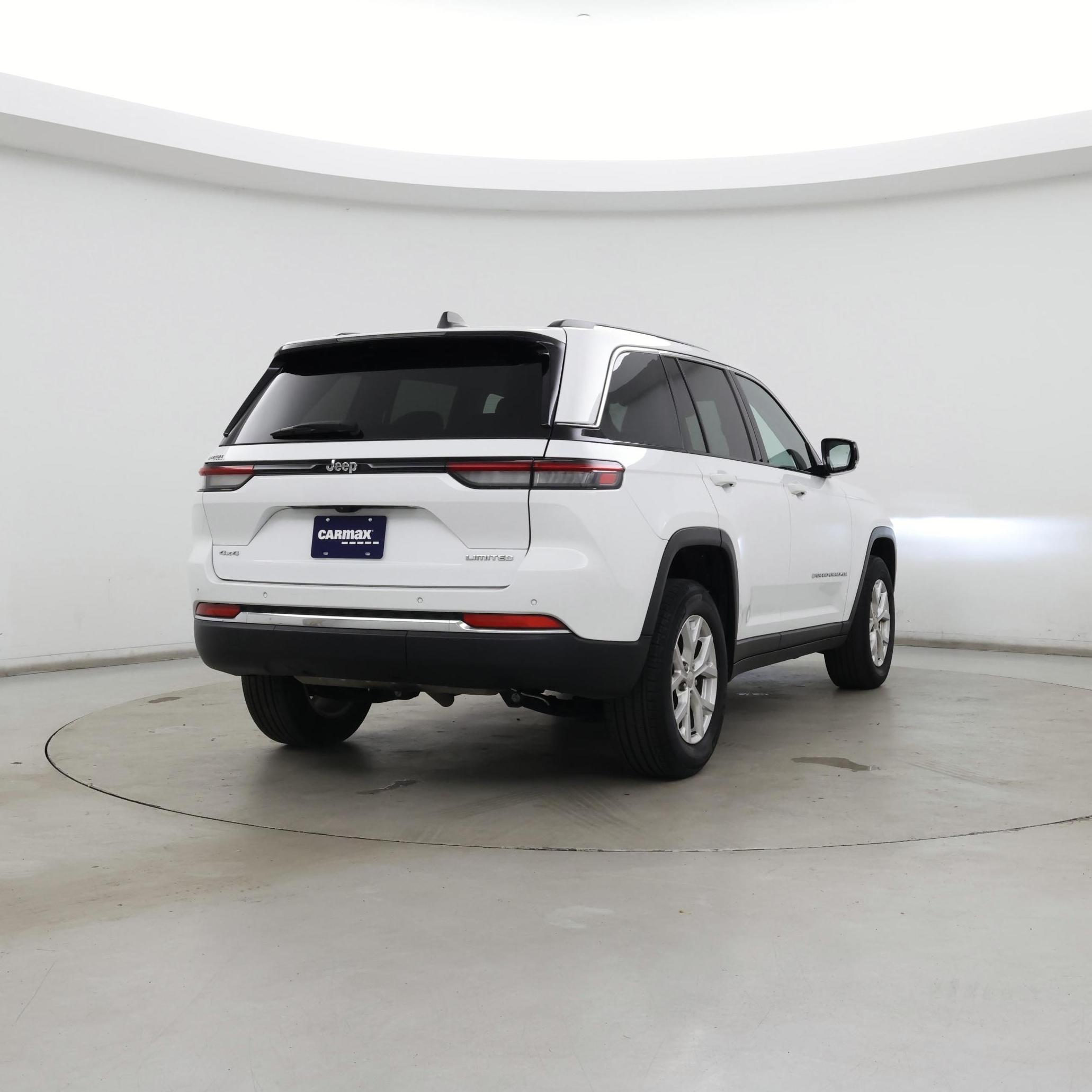 Thumbnail: 2023 Jeep Grand Cherokee - 8