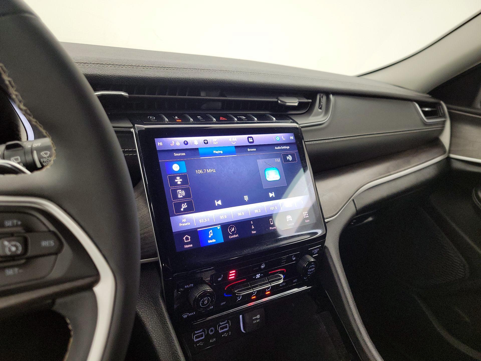 Thumbnail: 2023 Jeep Grand Cherokee L - 16