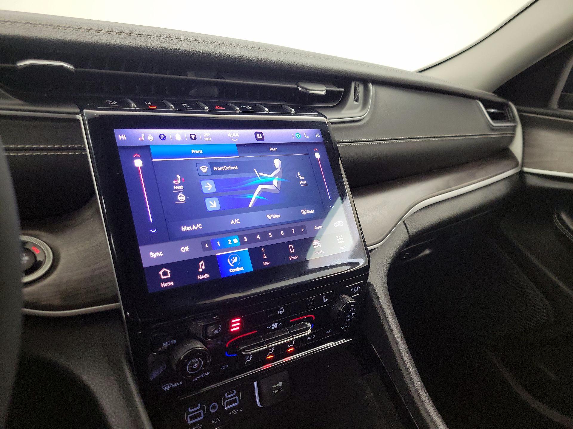 Thumbnail: 2023 Jeep Grand Cherokee L - 17