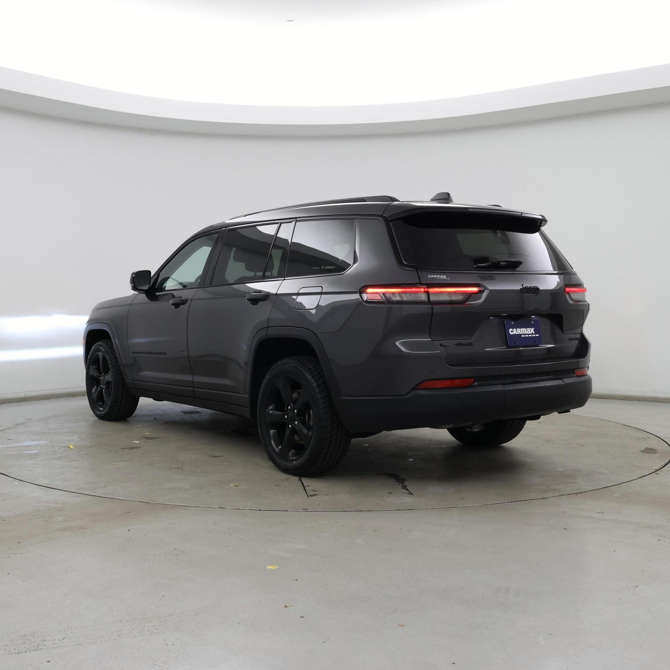Thumbnail: 2023 Jeep Grand Cherokee L - 2
