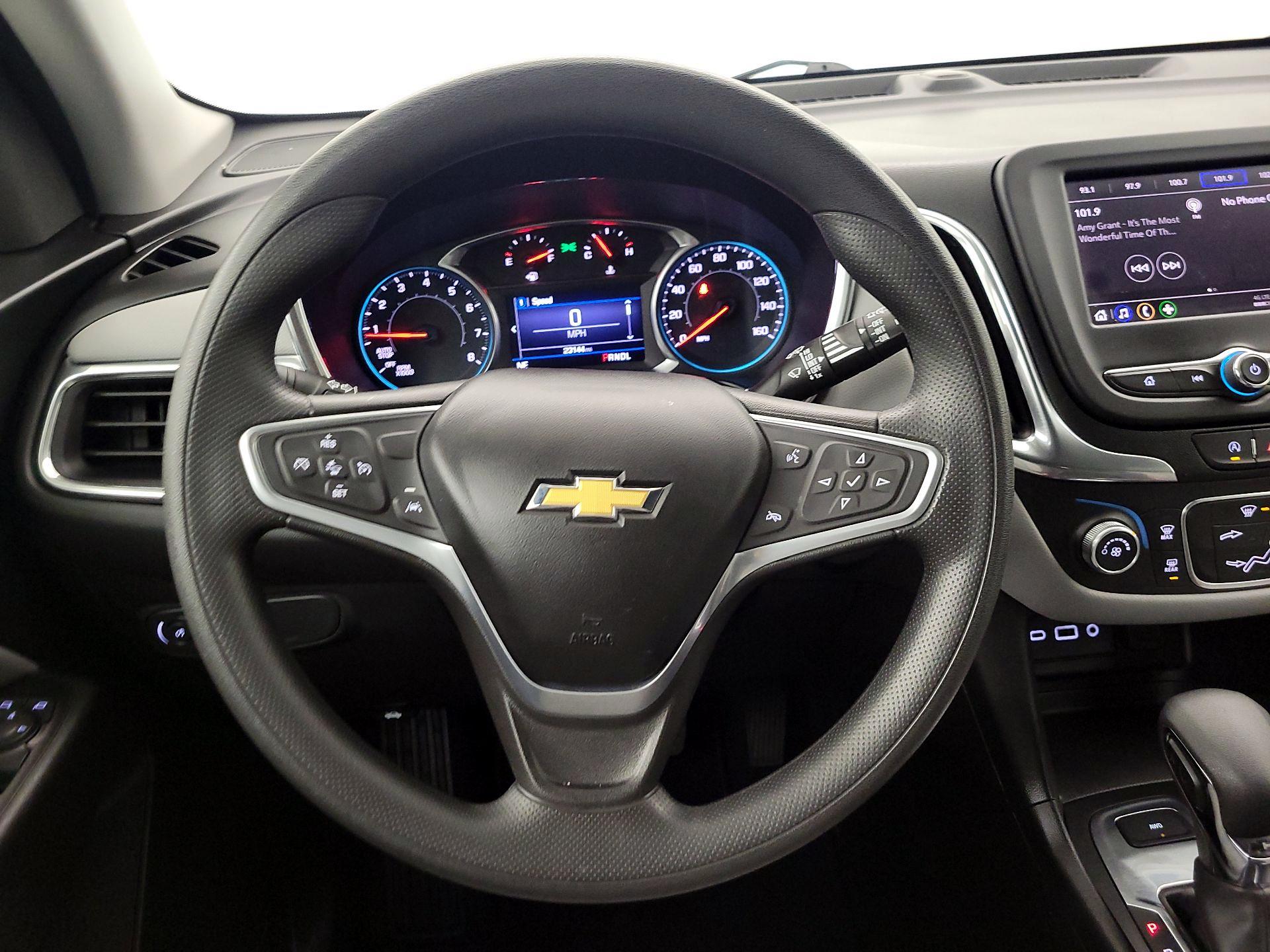 Thumbnail: 2022 Chevrolet Equinox - 10