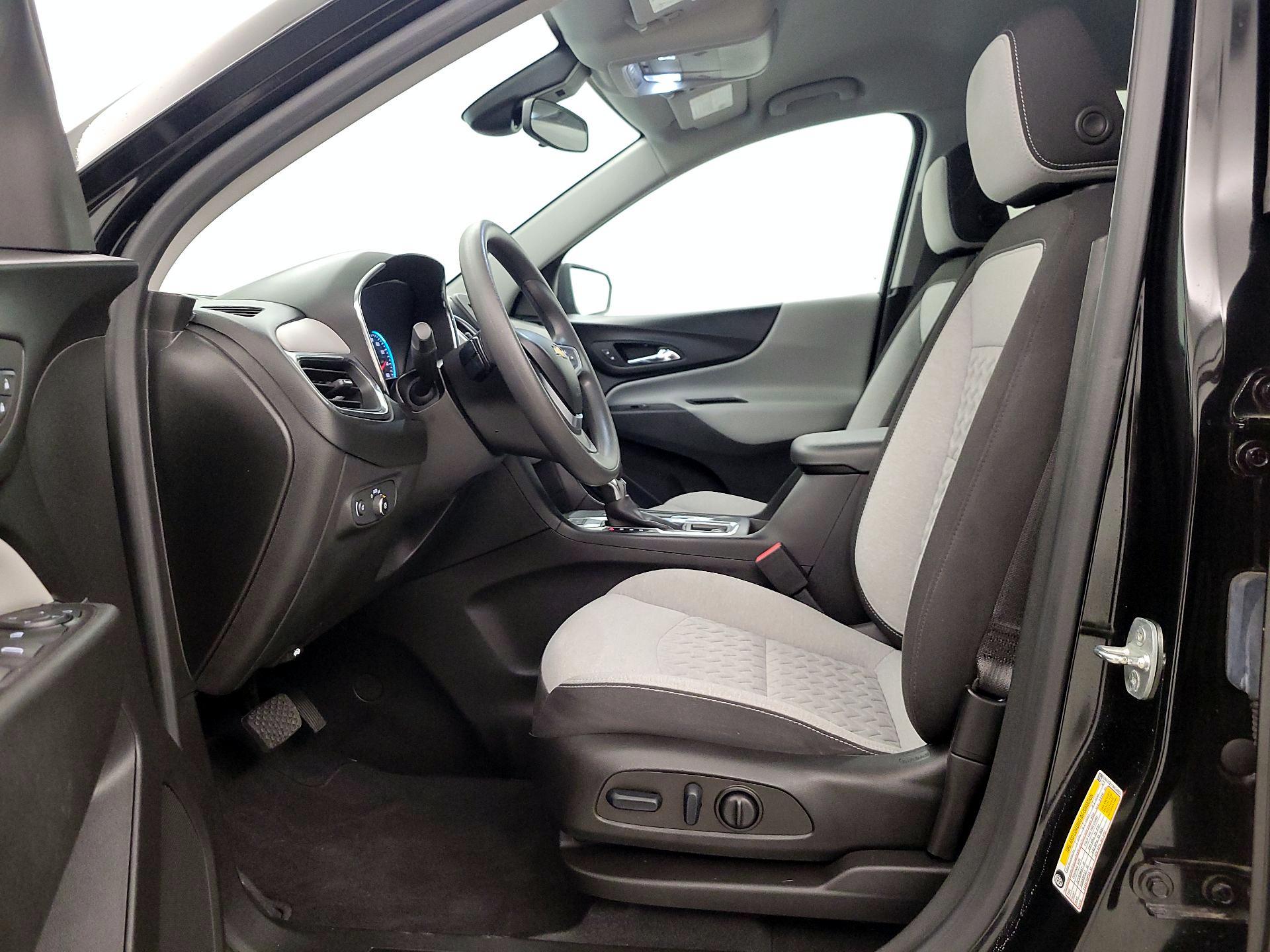 Thumbnail: 2022 Chevrolet Equinox - 11