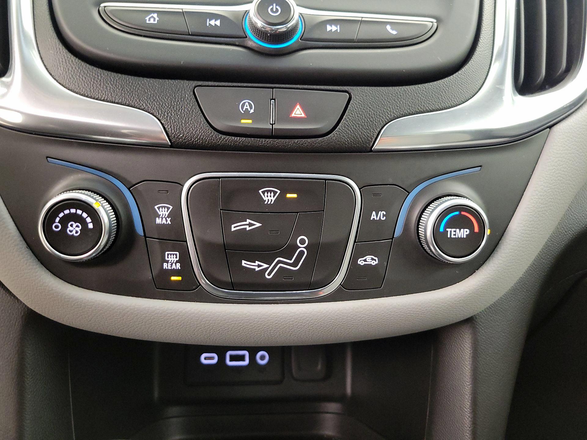 Thumbnail: 2022 Chevrolet Equinox - 16