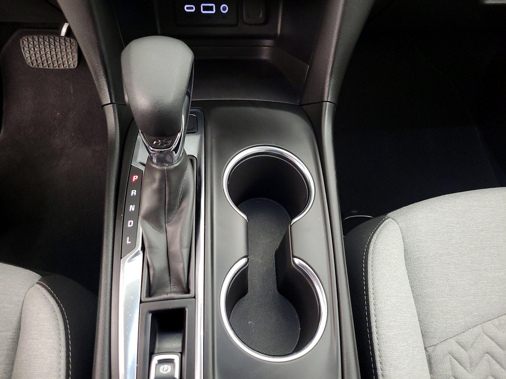 Thumbnail: 2022 Chevrolet Equinox - 17