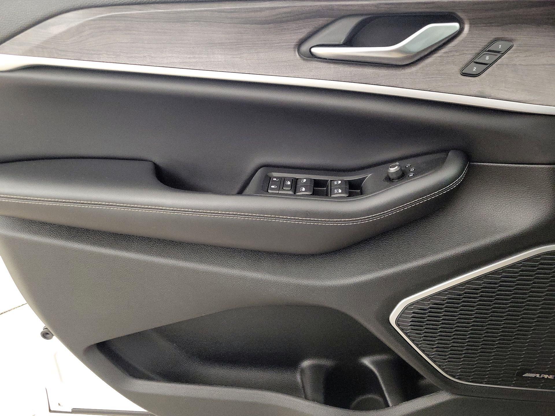 Thumbnail: 2023 Jeep Grand Cherokee - 12