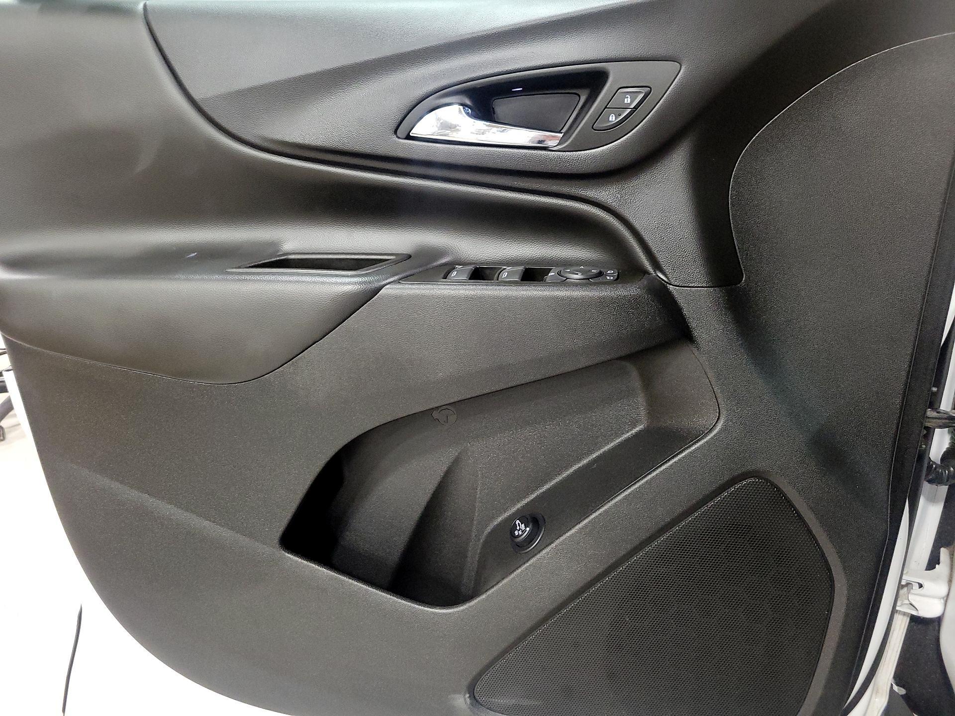 Thumbnail: 2022 Chevrolet Equinox - 12