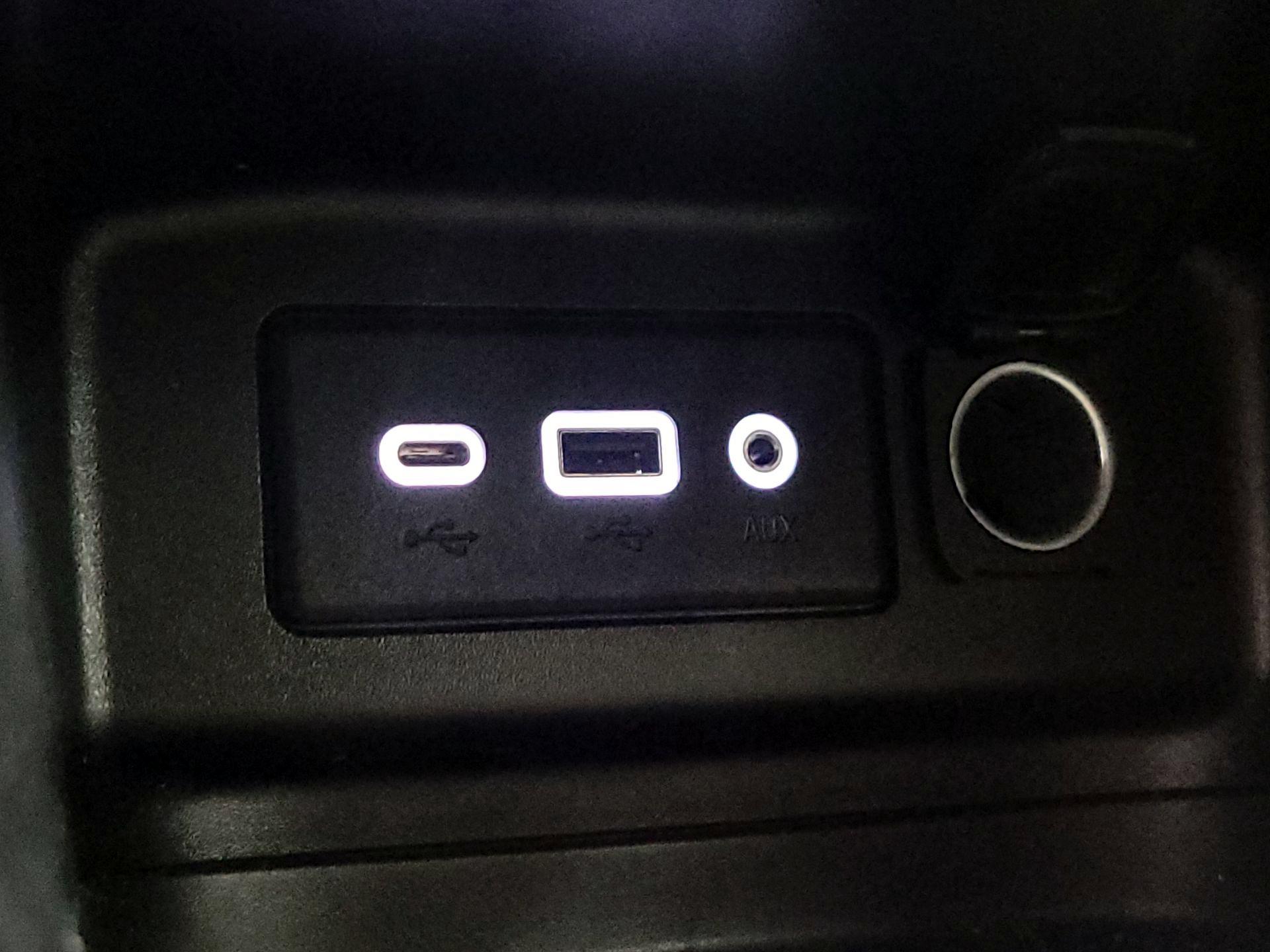 Thumbnail: 2022 Chevrolet Equinox - 18