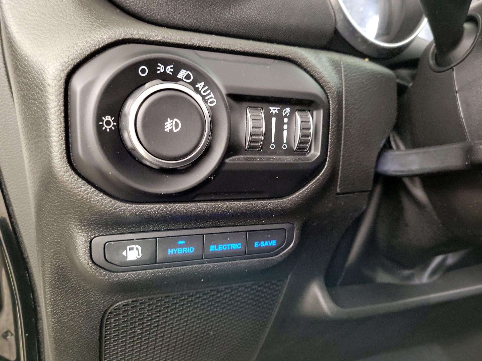 Thumbnail: 2022 Jeep Wrangler - 13