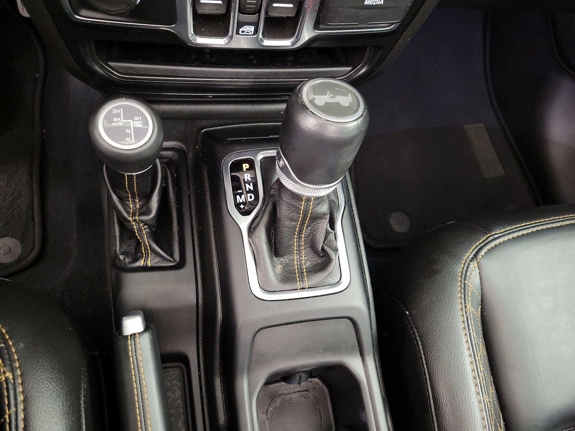 Thumbnail: 2022 Jeep Wrangler - 18