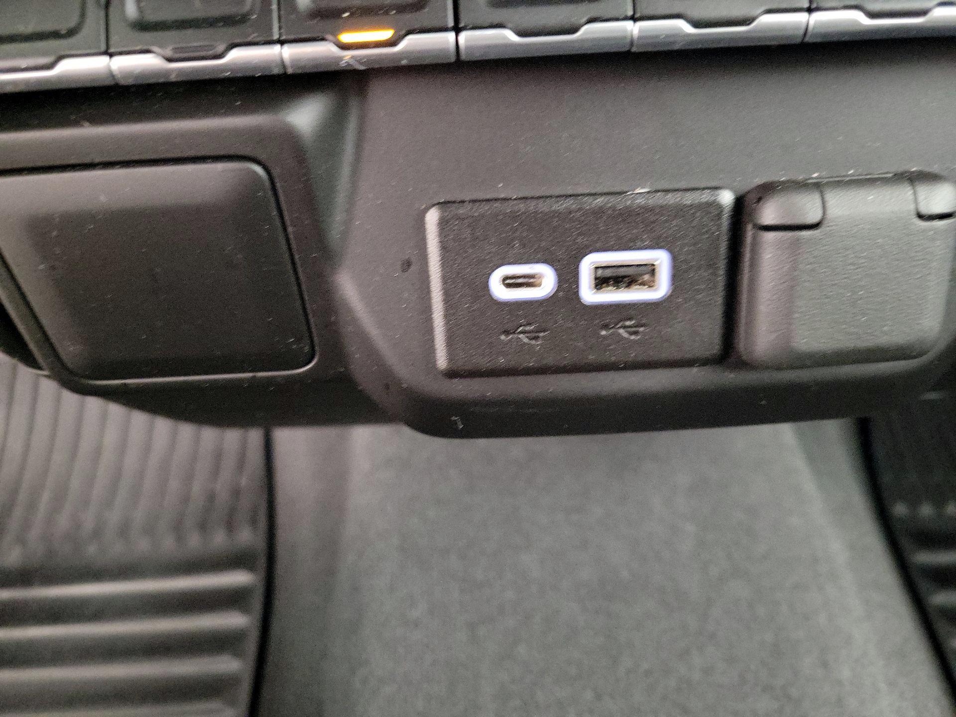 Thumbnail: 2022 Chevrolet Silverado 1500 - 18