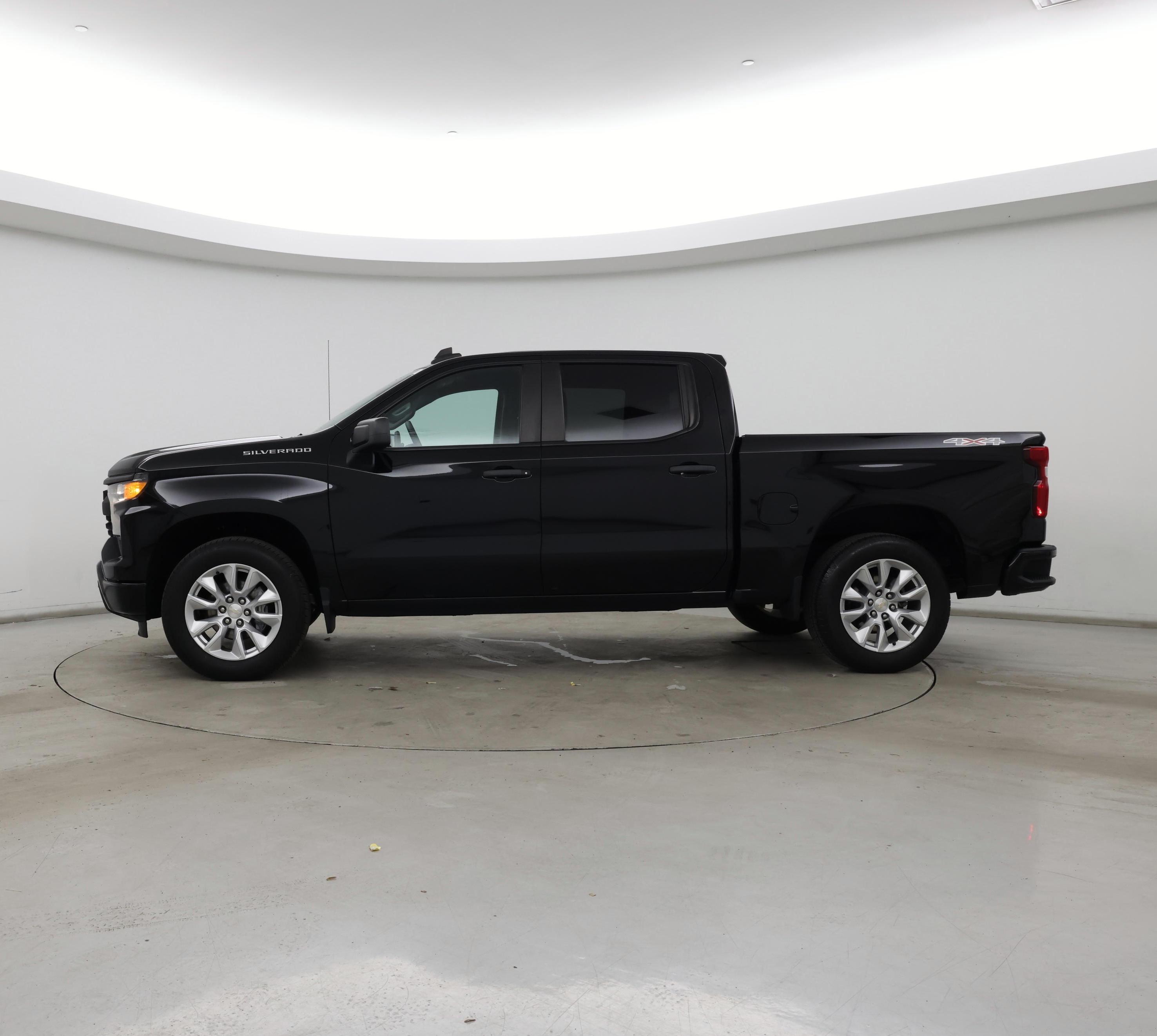 Thumbnail: 2022 Chevrolet Silverado 1500 - 3