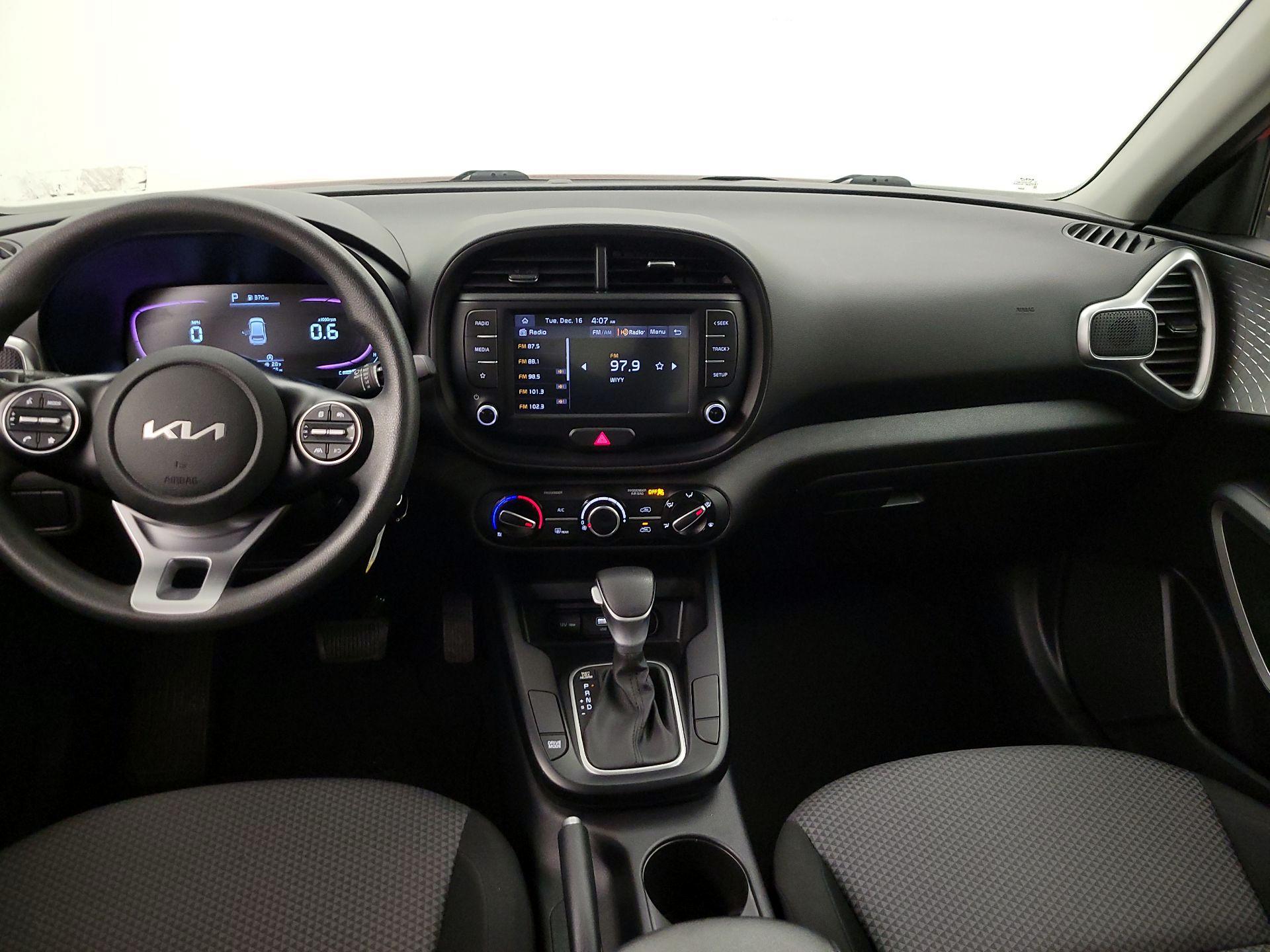 Thumbnail: 2023 Kia Soul - 9