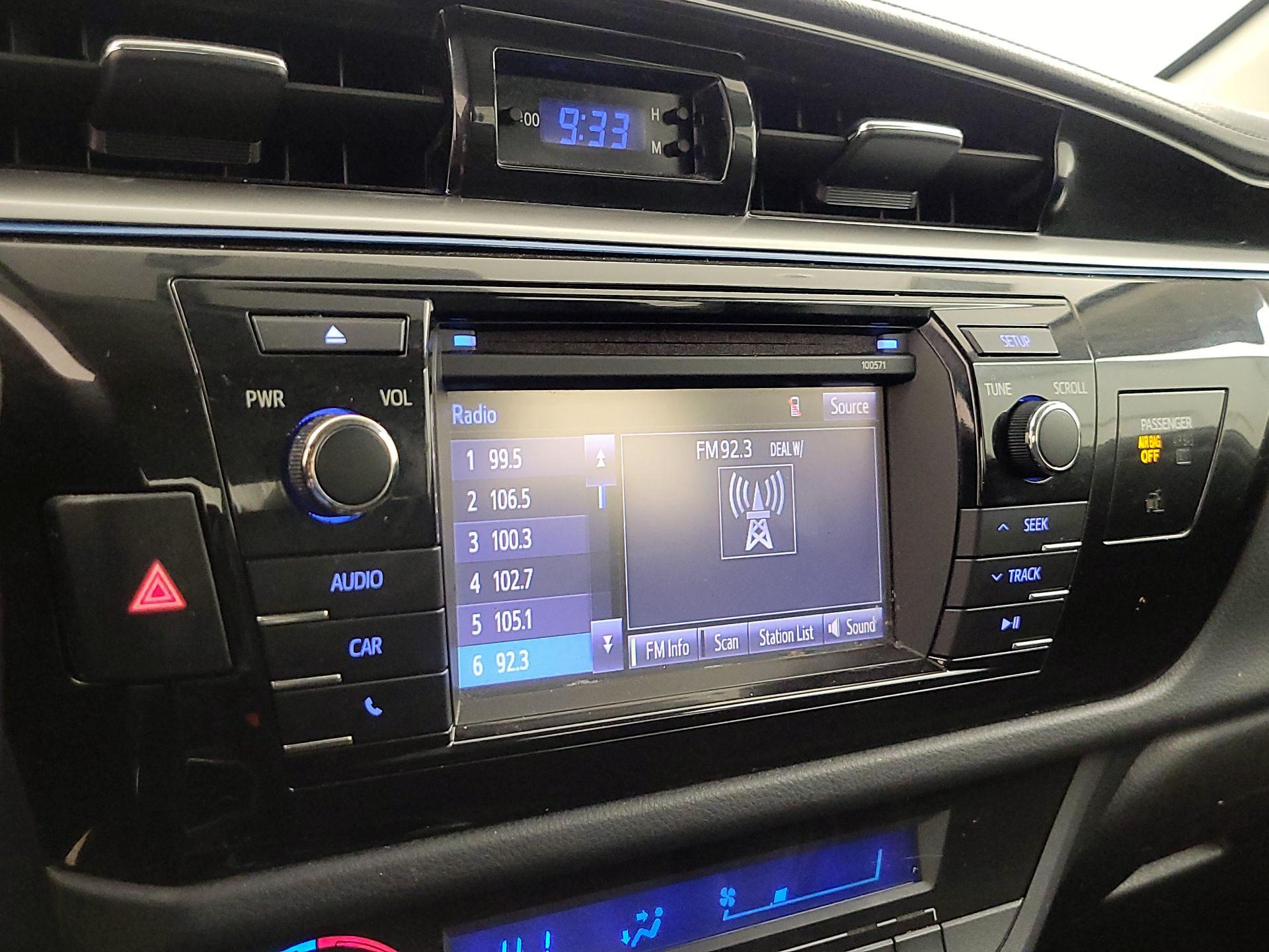 Thumbnail: 2016 Toyota Corolla - 15