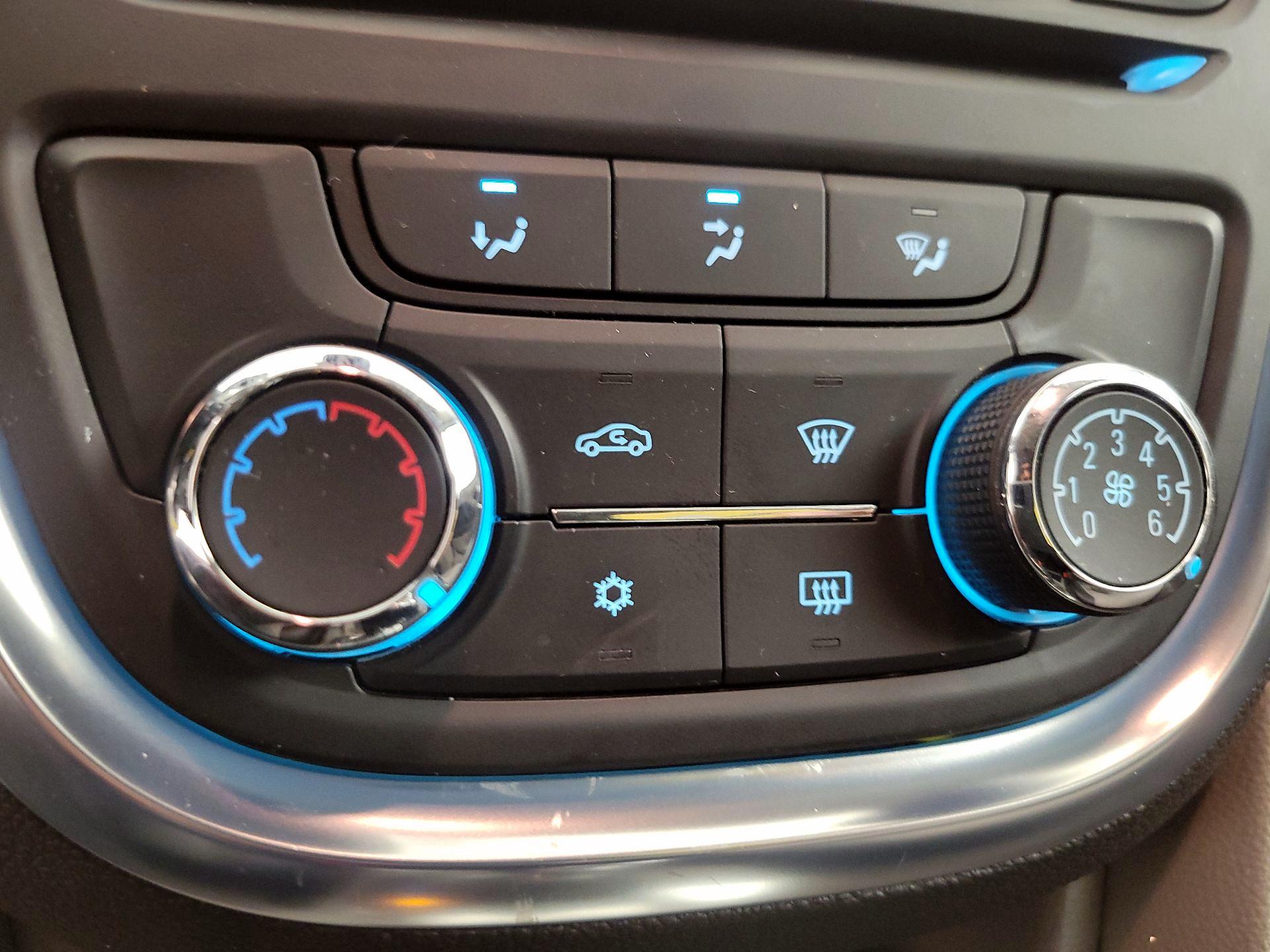 Thumbnail: 2016 Buick Encore - 16