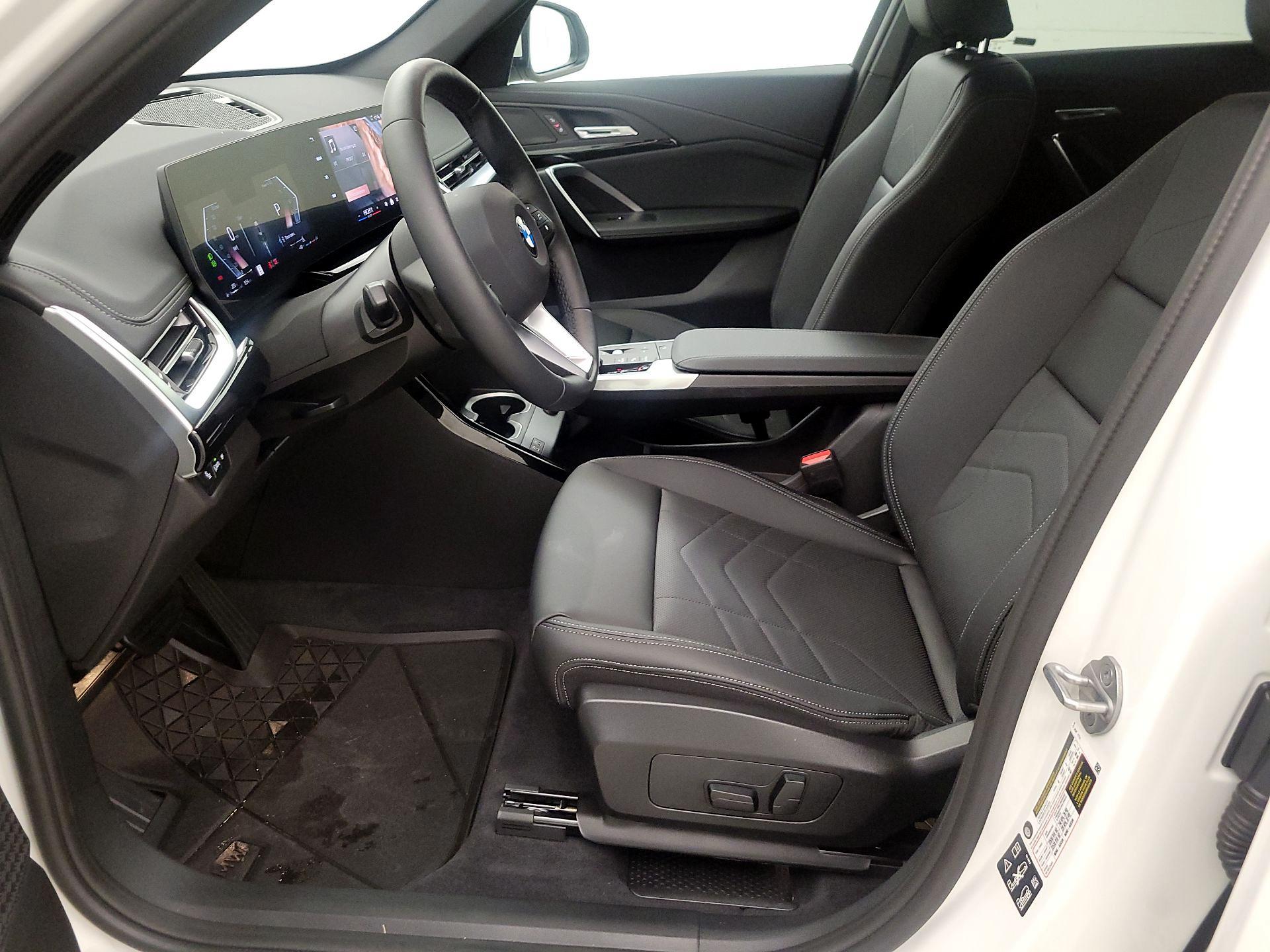 Thumbnail: 2026 BMW X1 - 11