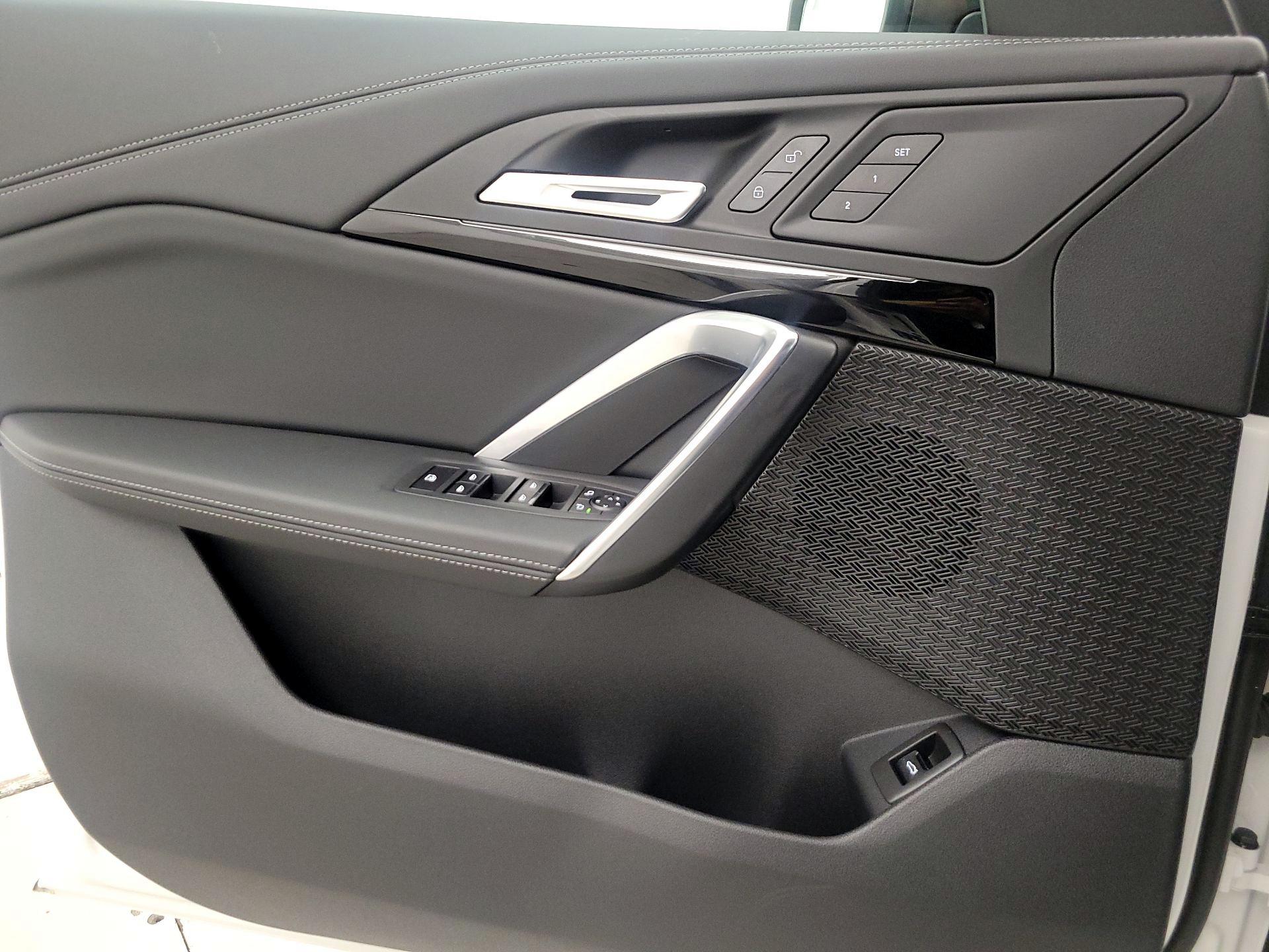 Thumbnail: 2026 BMW X1 - 12