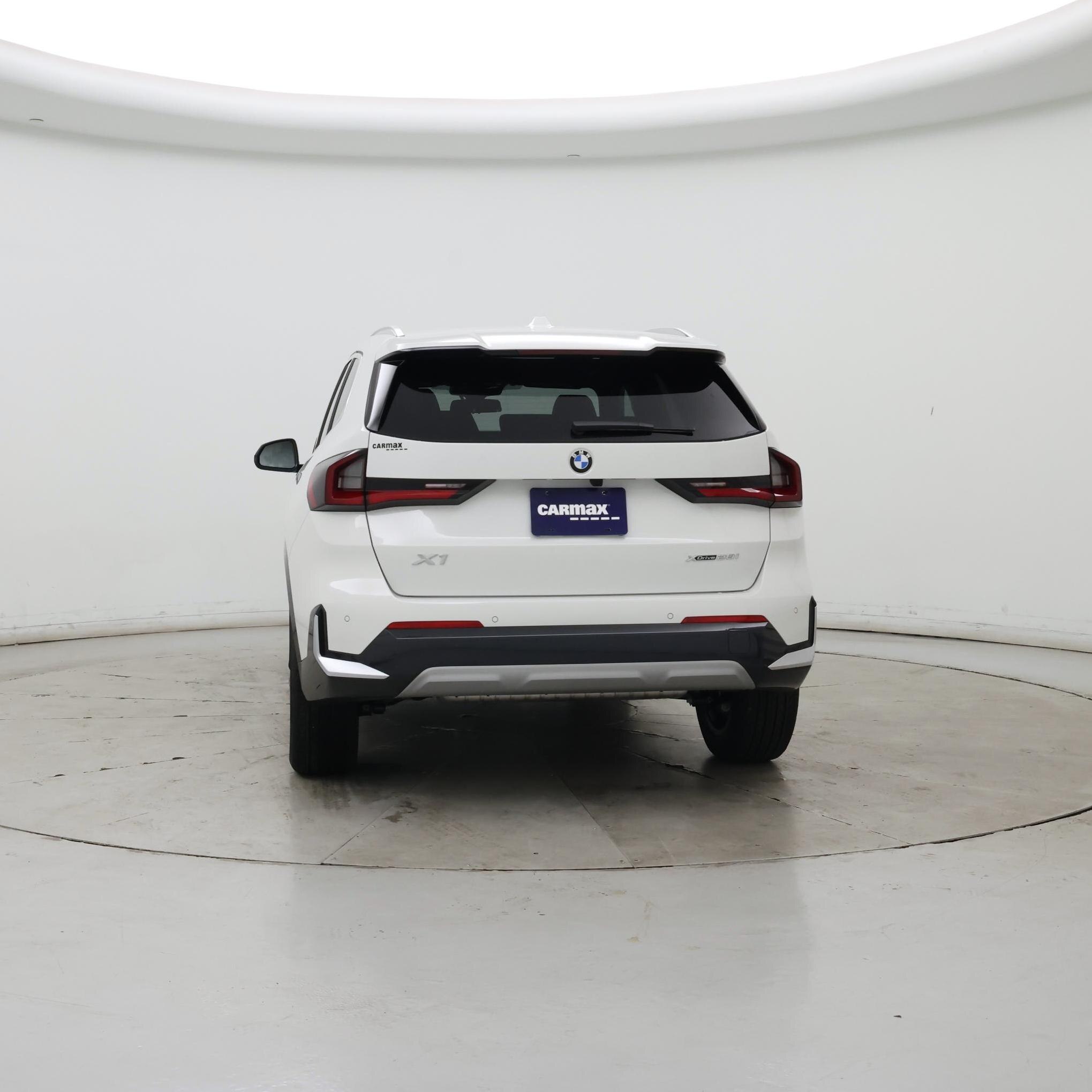 Thumbnail: 2026 BMW X1 - 6