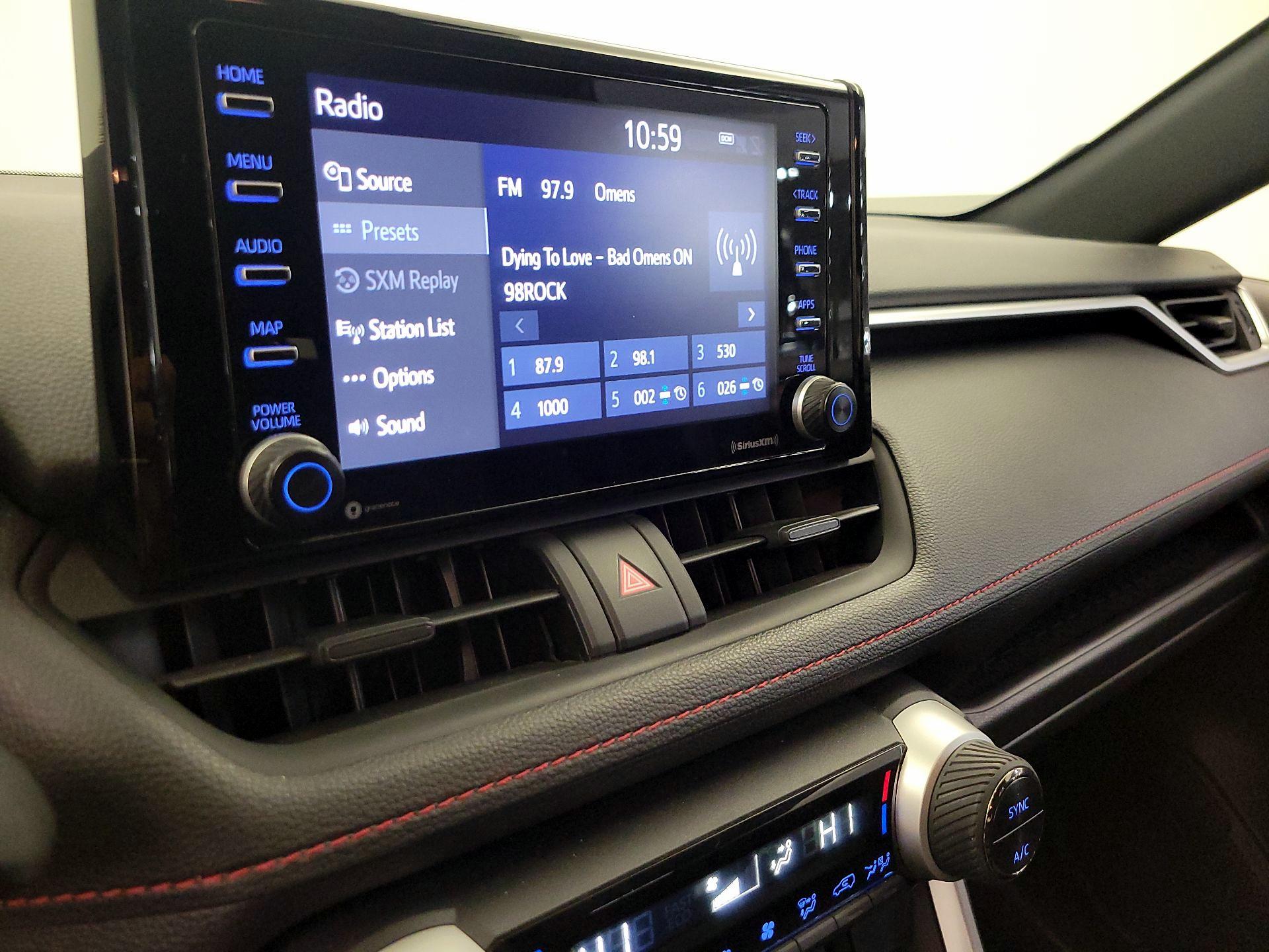 Thumbnail: 2021 Toyota RAV4 - 15