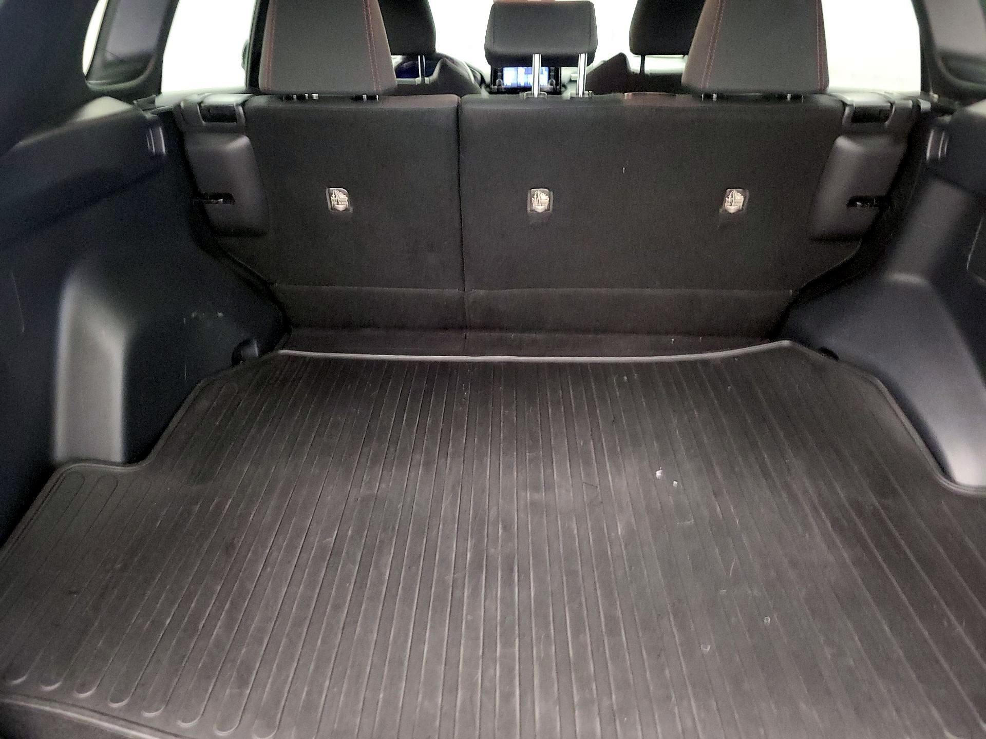 Thumbnail: 2021 Toyota RAV4 - 20