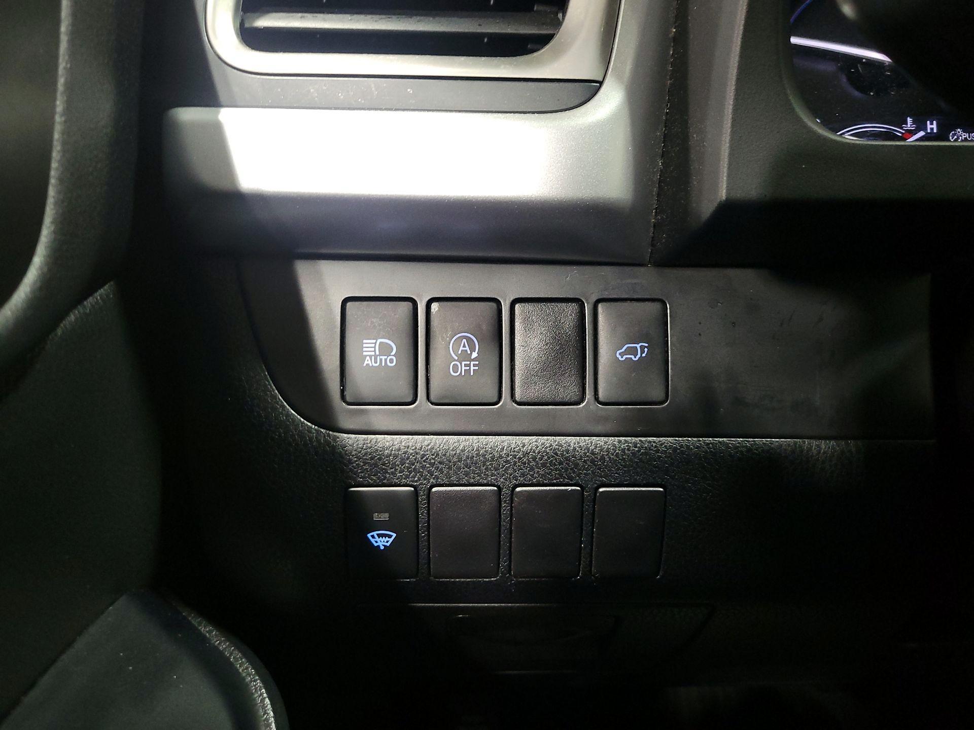 Thumbnail: 2017 Toyota Highlander - 13