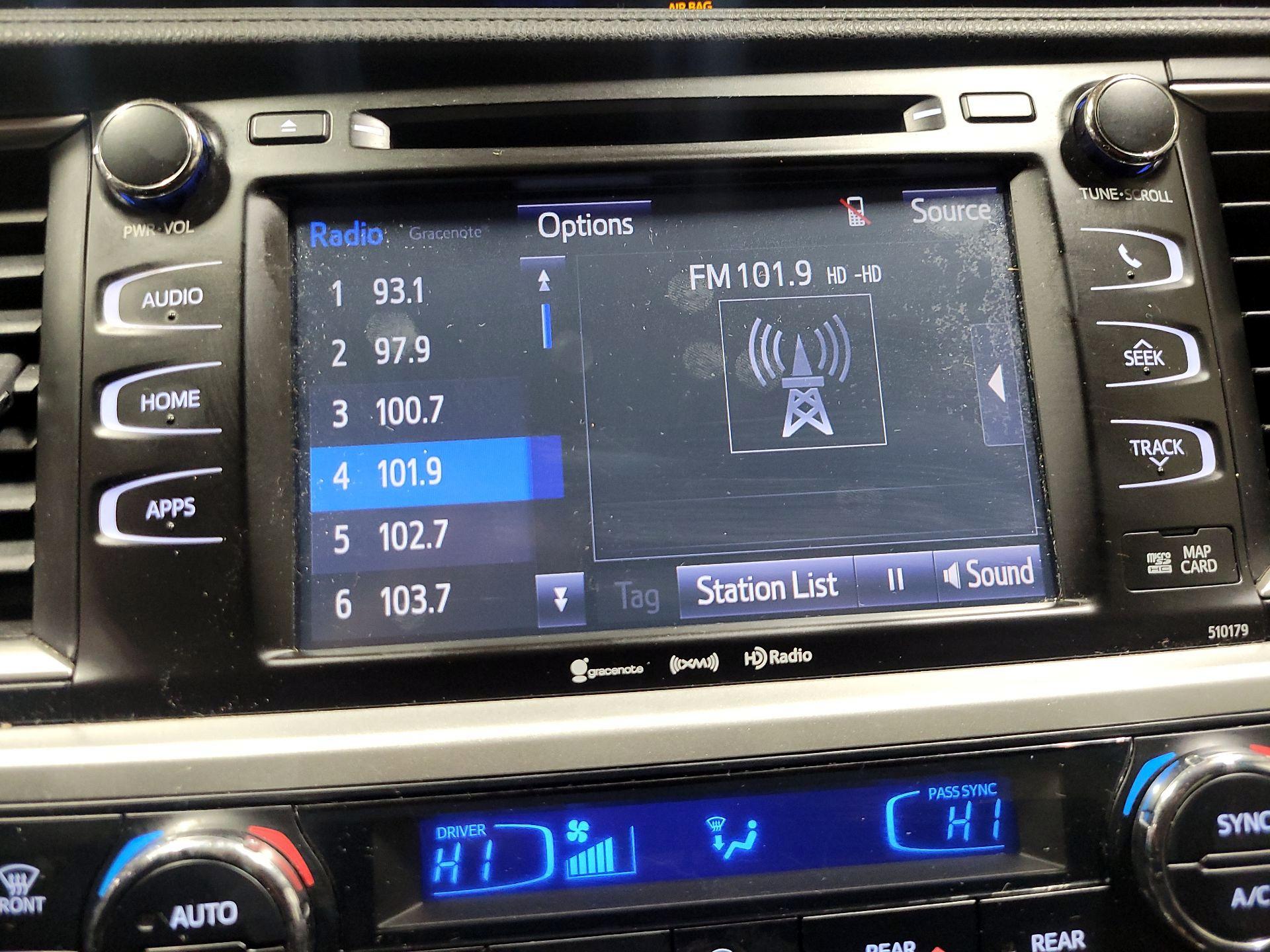 Thumbnail: 2017 Toyota Highlander - 15