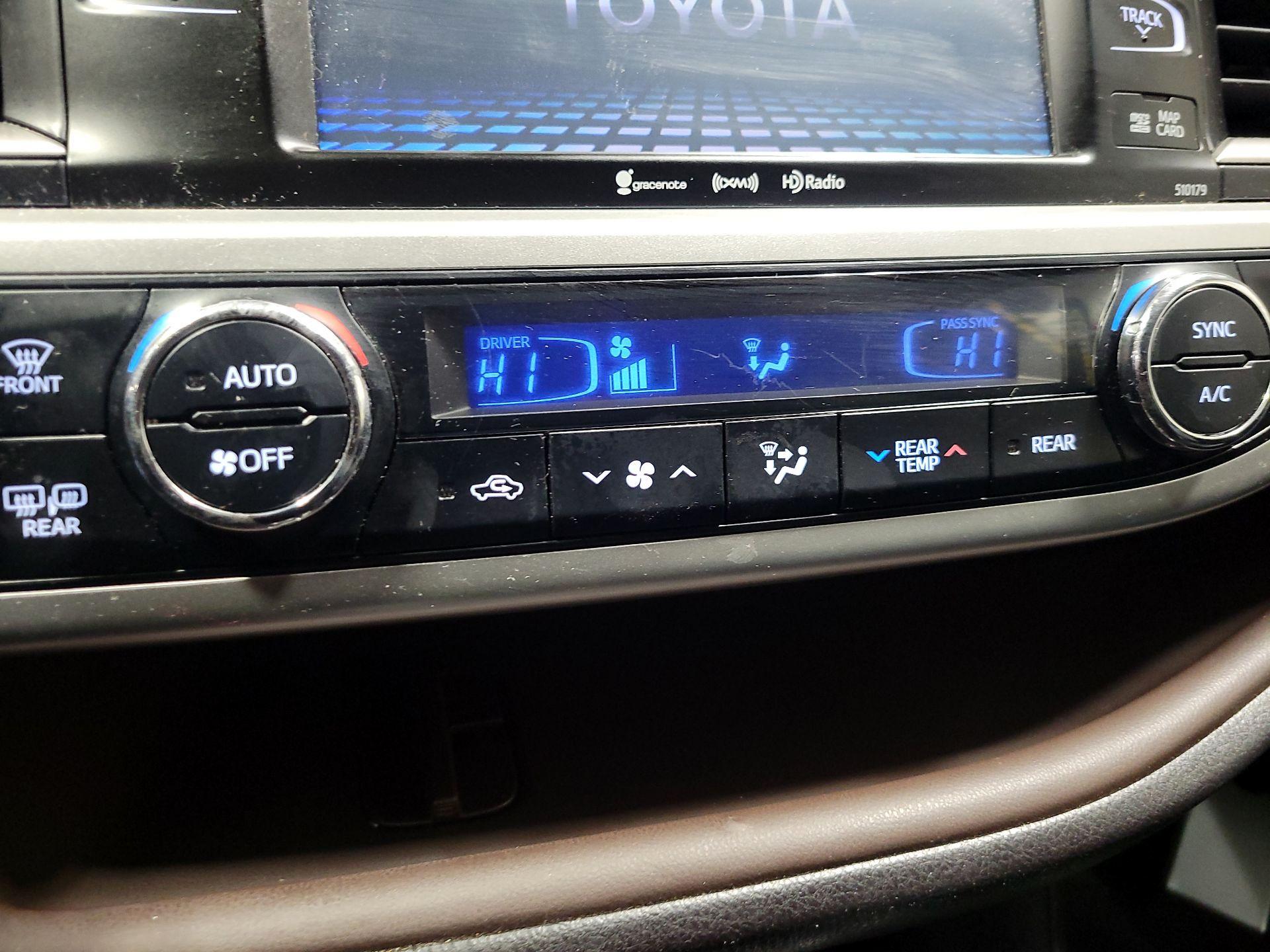 Thumbnail: 2017 Toyota Highlander - 16