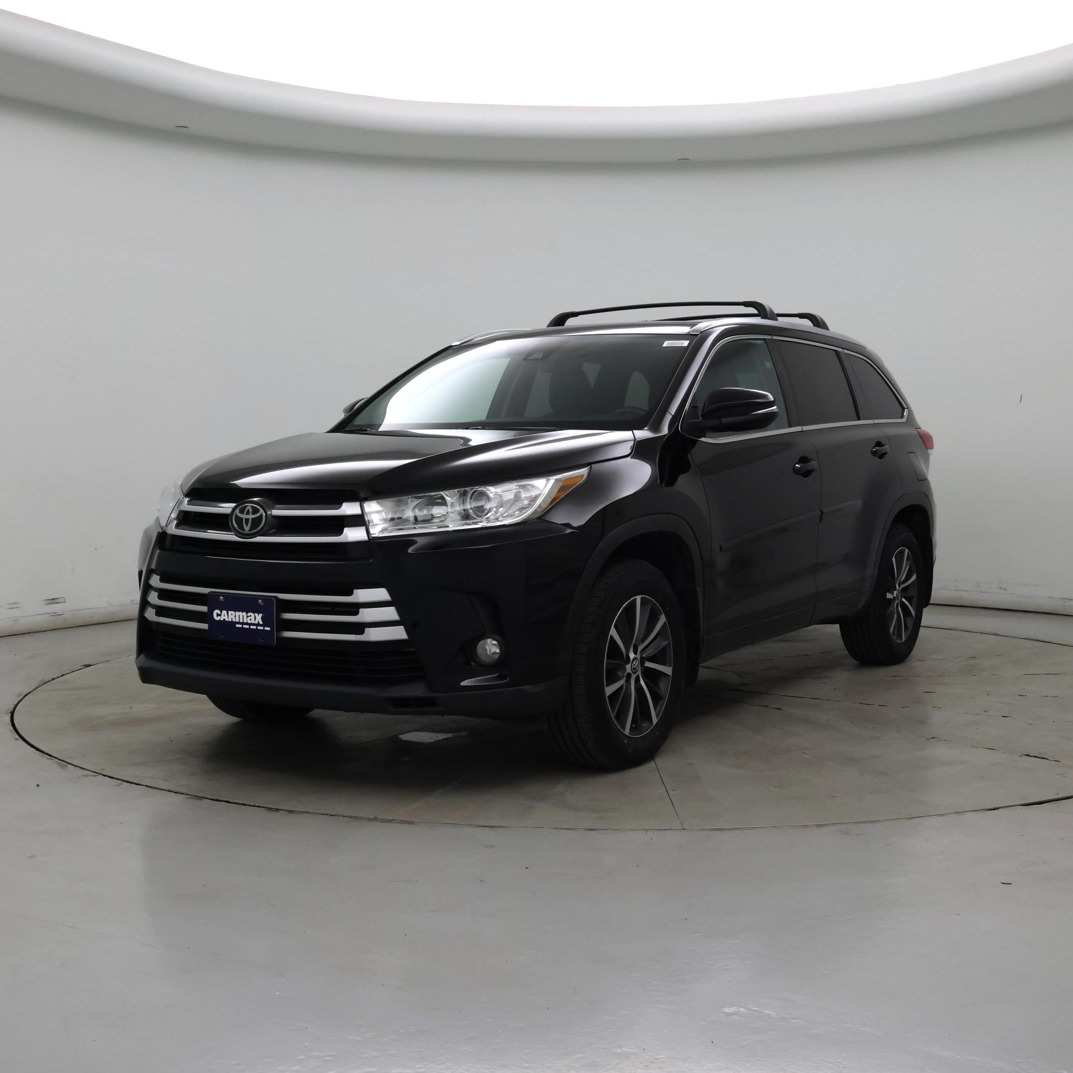 Thumbnail: 2017 Toyota Highlander - 4